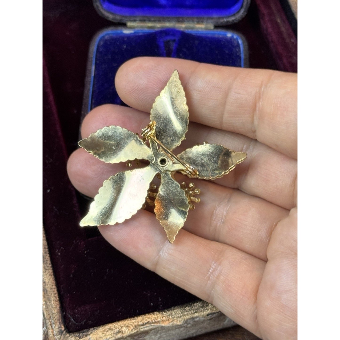 Vintage Purple Rhinestone Brooch Goldtone Flower Floral Statement Jewelry Pin 2”