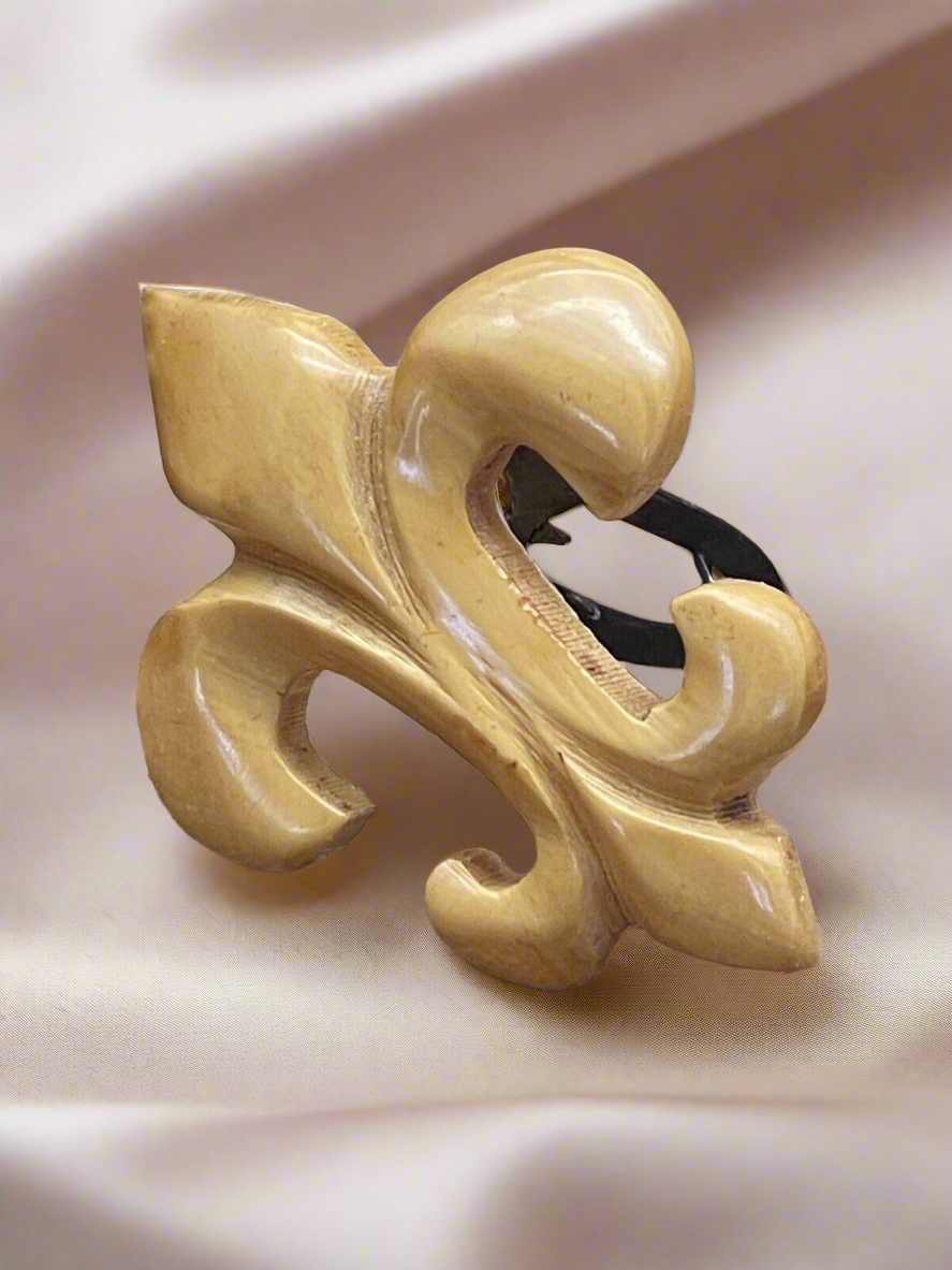Vintage Cream Caramel Bakelite Fleur De Lys Dress Clip