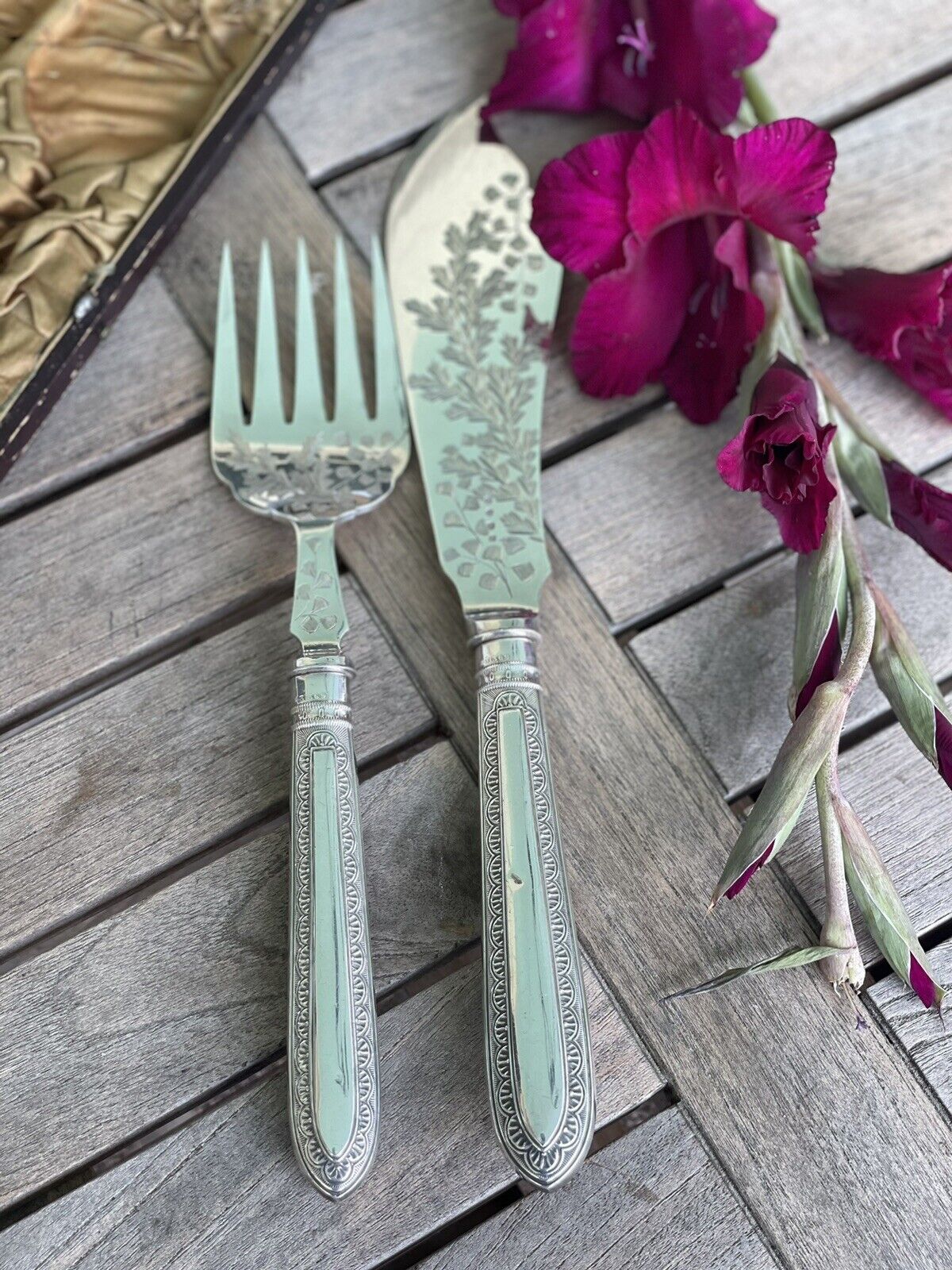 VICTORIAN Serving Set ANTIQUE Allen & Darwin In Case SILVER-PLATE