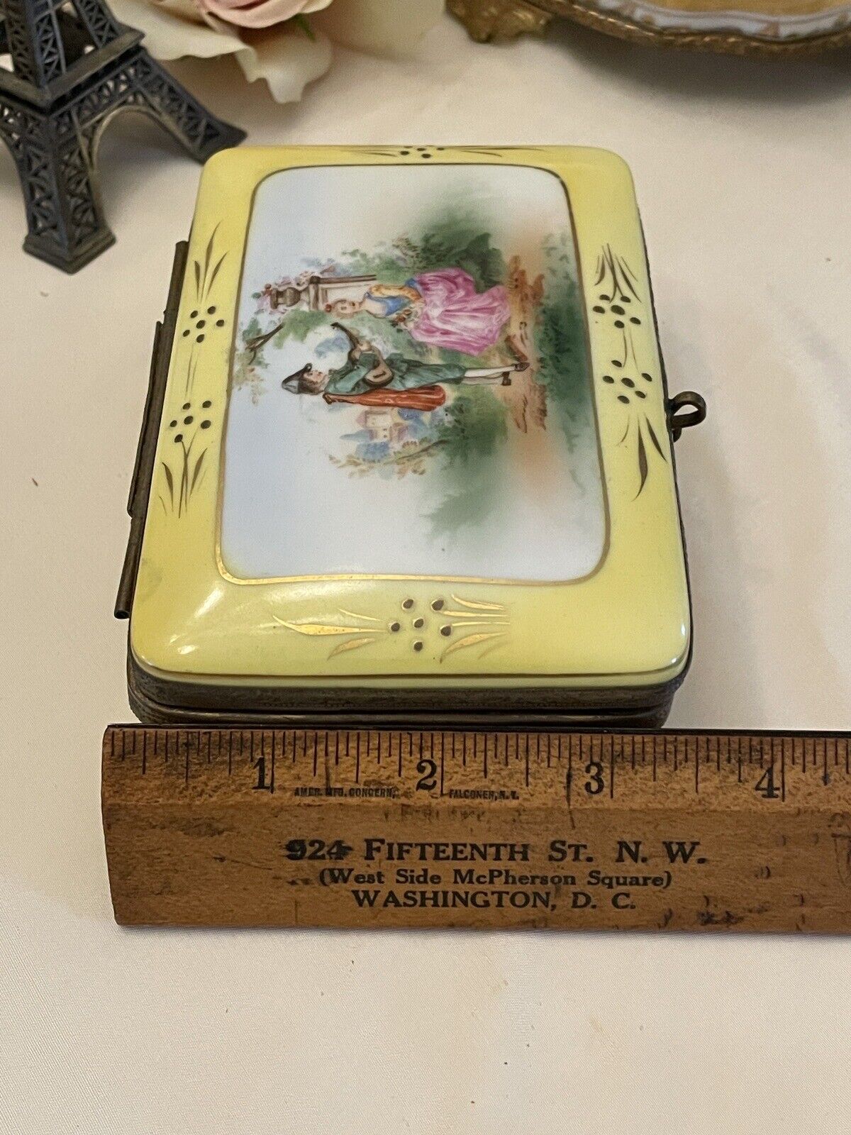 Antique Limoges Style Box Courting Couple Graf Von Henneberg JLMENAU