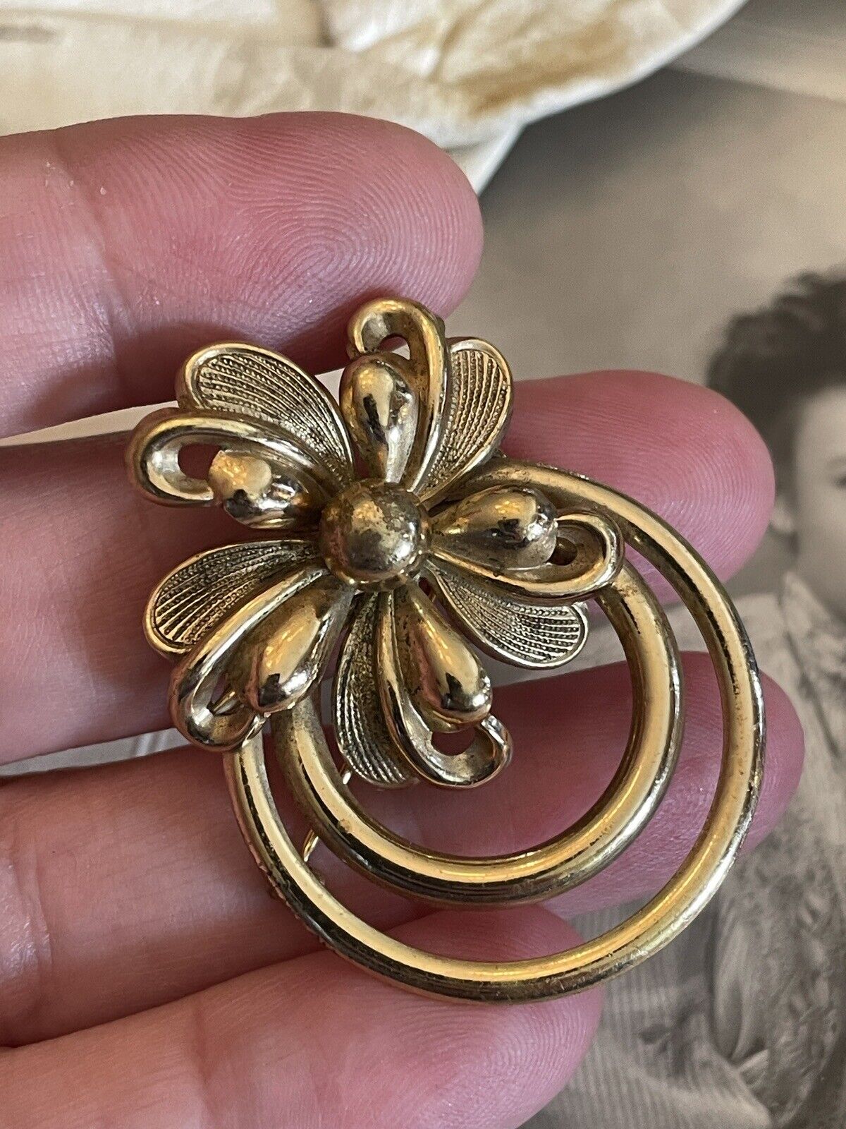 Vintage Goldtone Flower With Rings Brooch