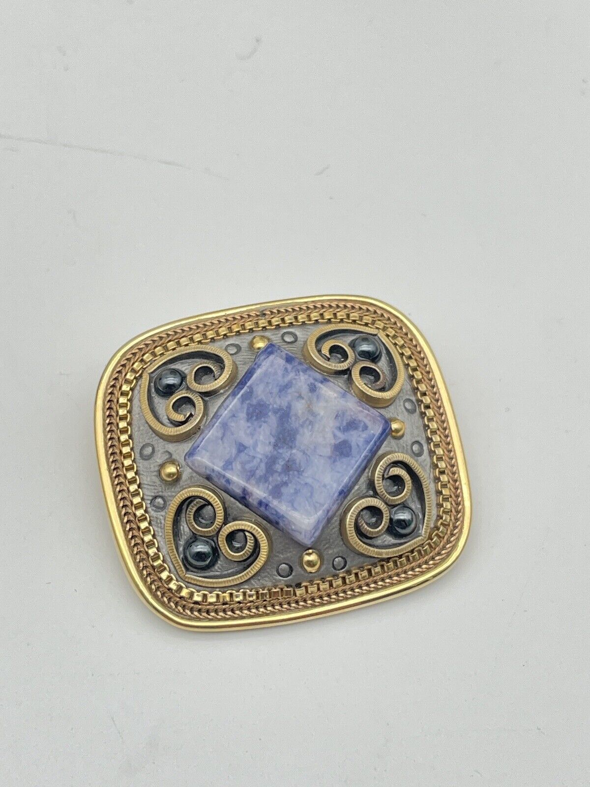 Vintage Michal Golan Signed Gold Tone Brooch w/Sodalite Heart Design