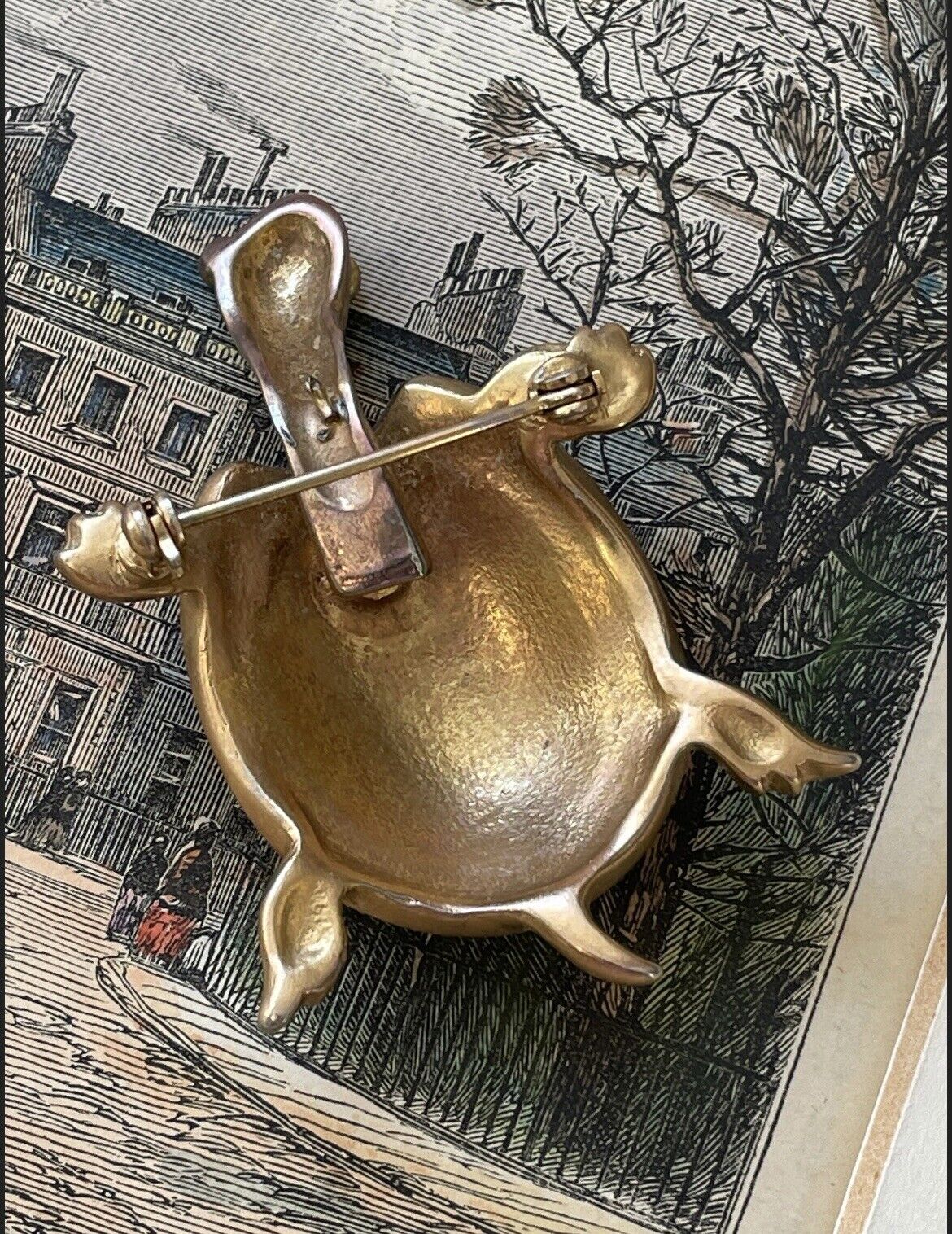 Vintage Turtle Trembler Brooch Goldtone 80s Fun Jewelry