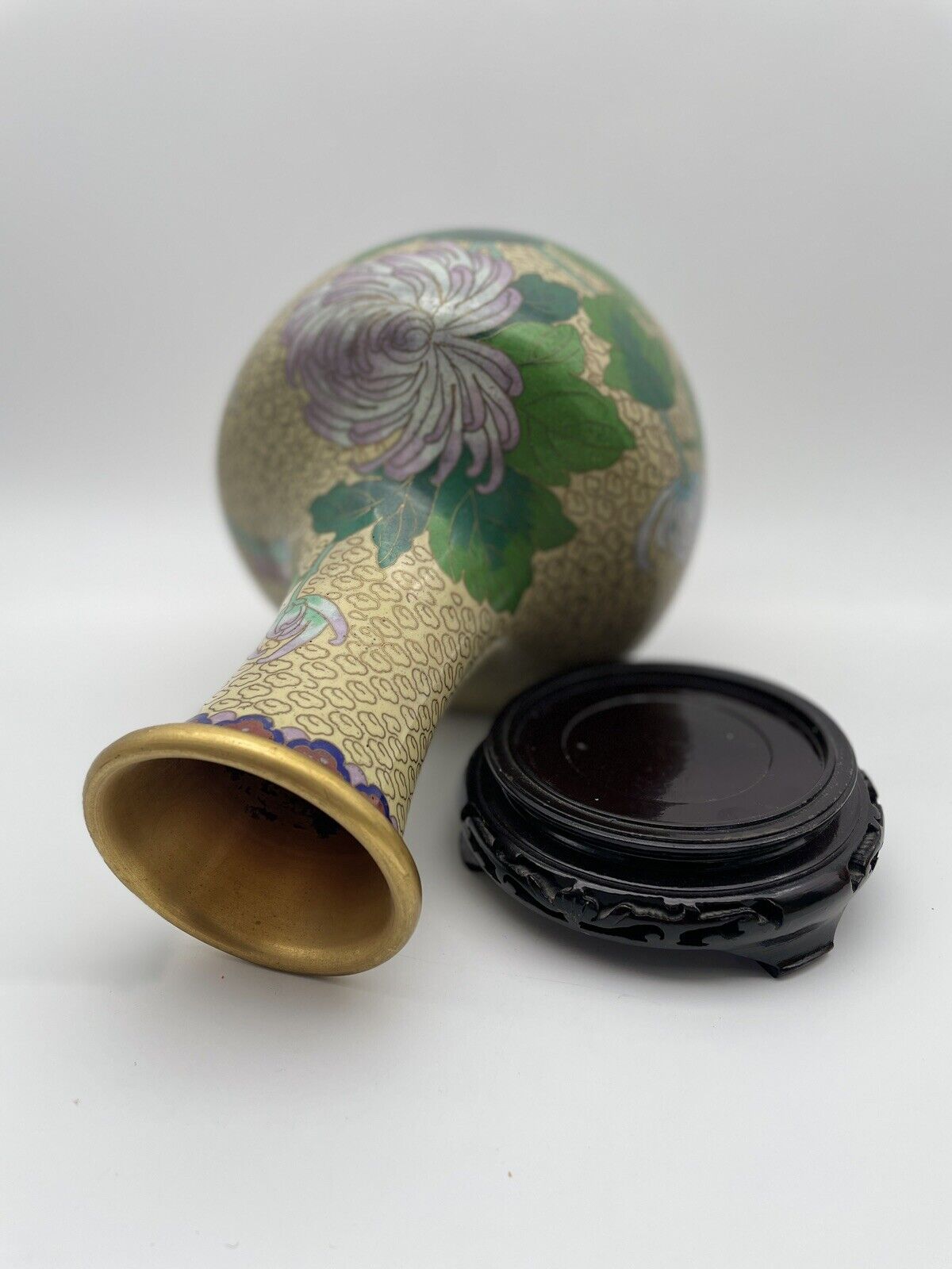 Vintage Chinese Cloisonne Enamel Vase With Wood Chinoiserie Stand Chrysanthemum
