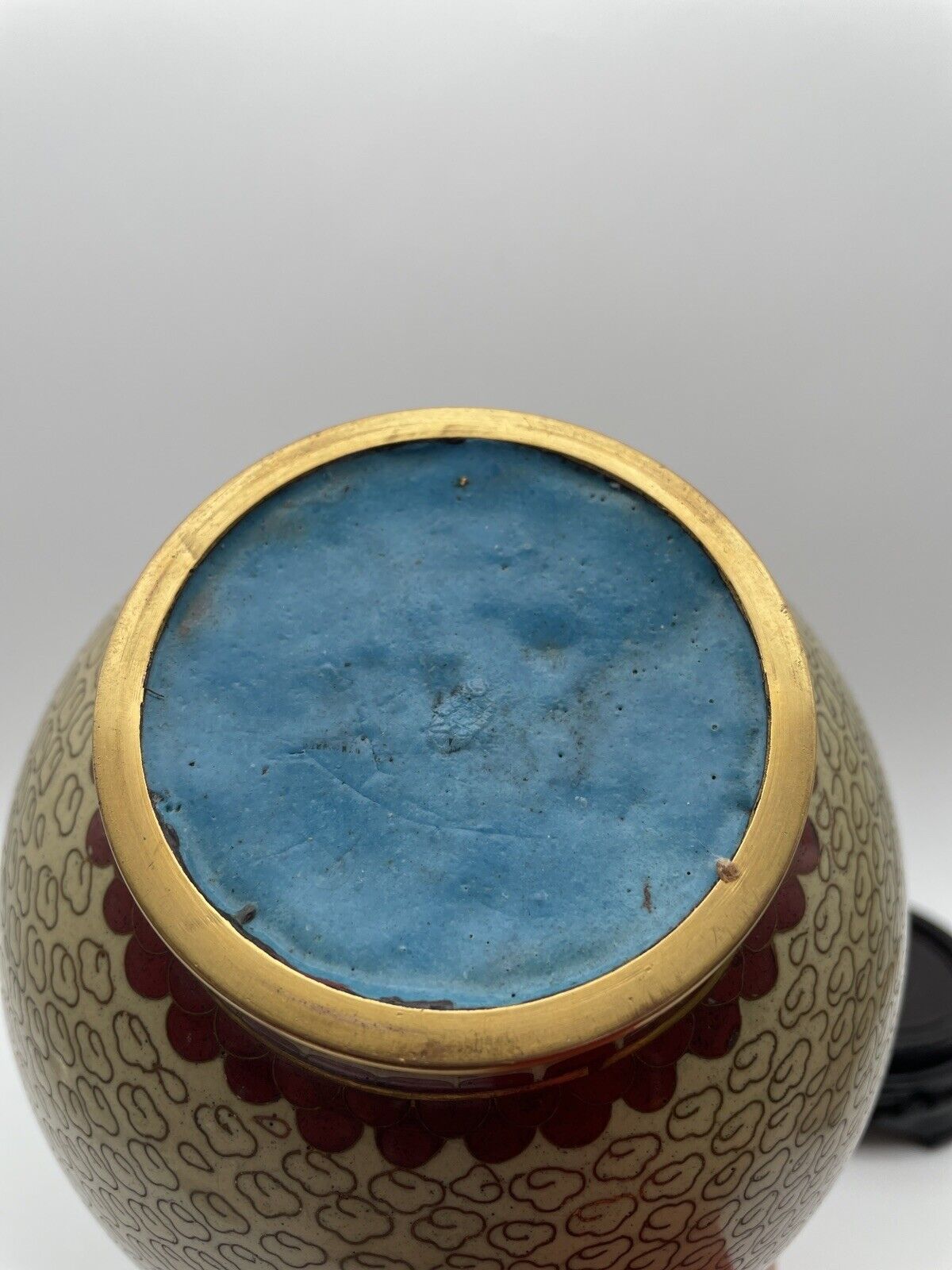 Vintage Chinese Cloisonne Enamel Vase With Wood Chinoiserie Stand Chrysanthemum