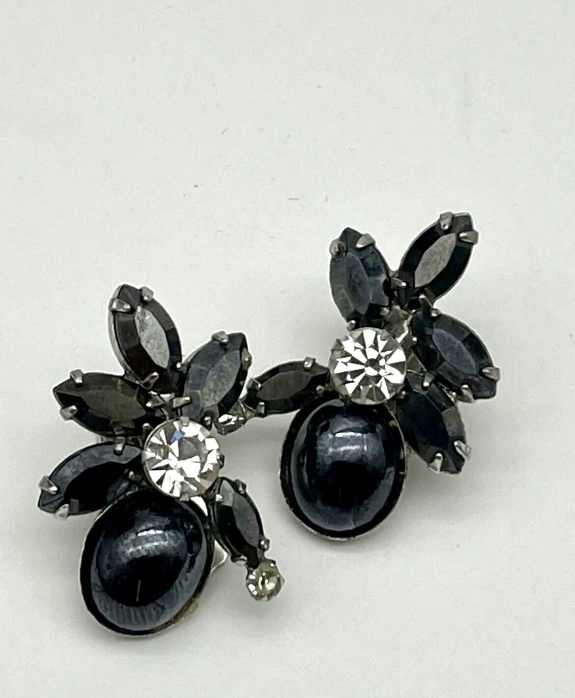 Vintage Black Rhinestone With Clear Stone Accent Clip On Earrings