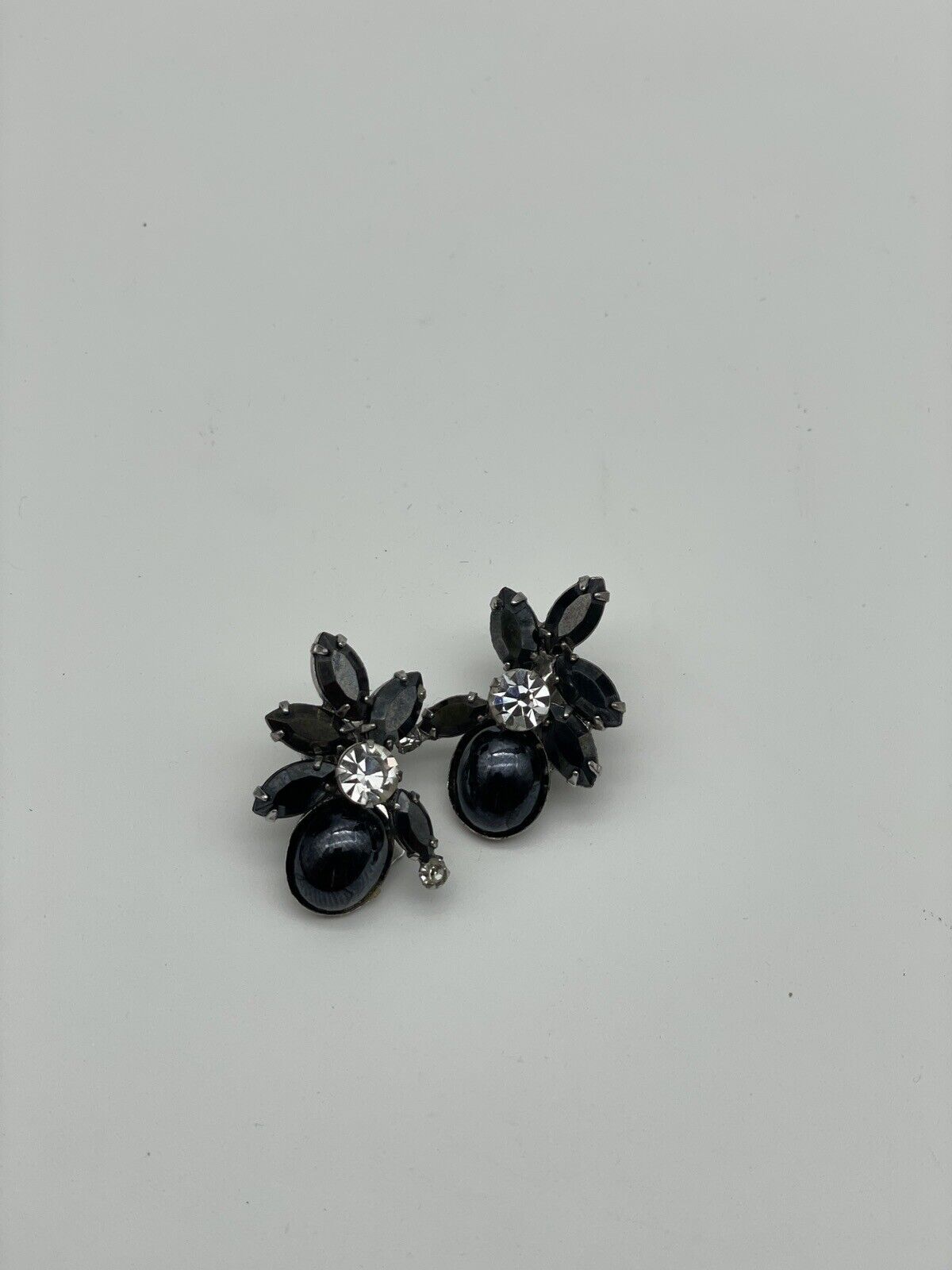 Vintage Black Rhinestone With Clear Stone Accent Clip On Earrings