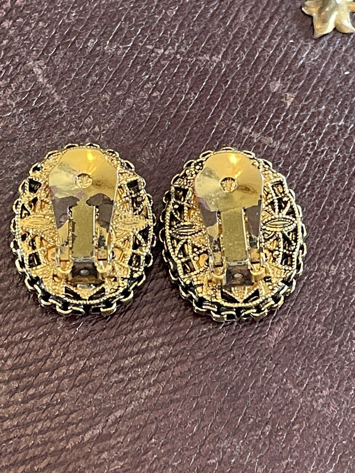 Mother of Pearl Carved Cameo EARRING Clips Filigree Casing VINTAGE
