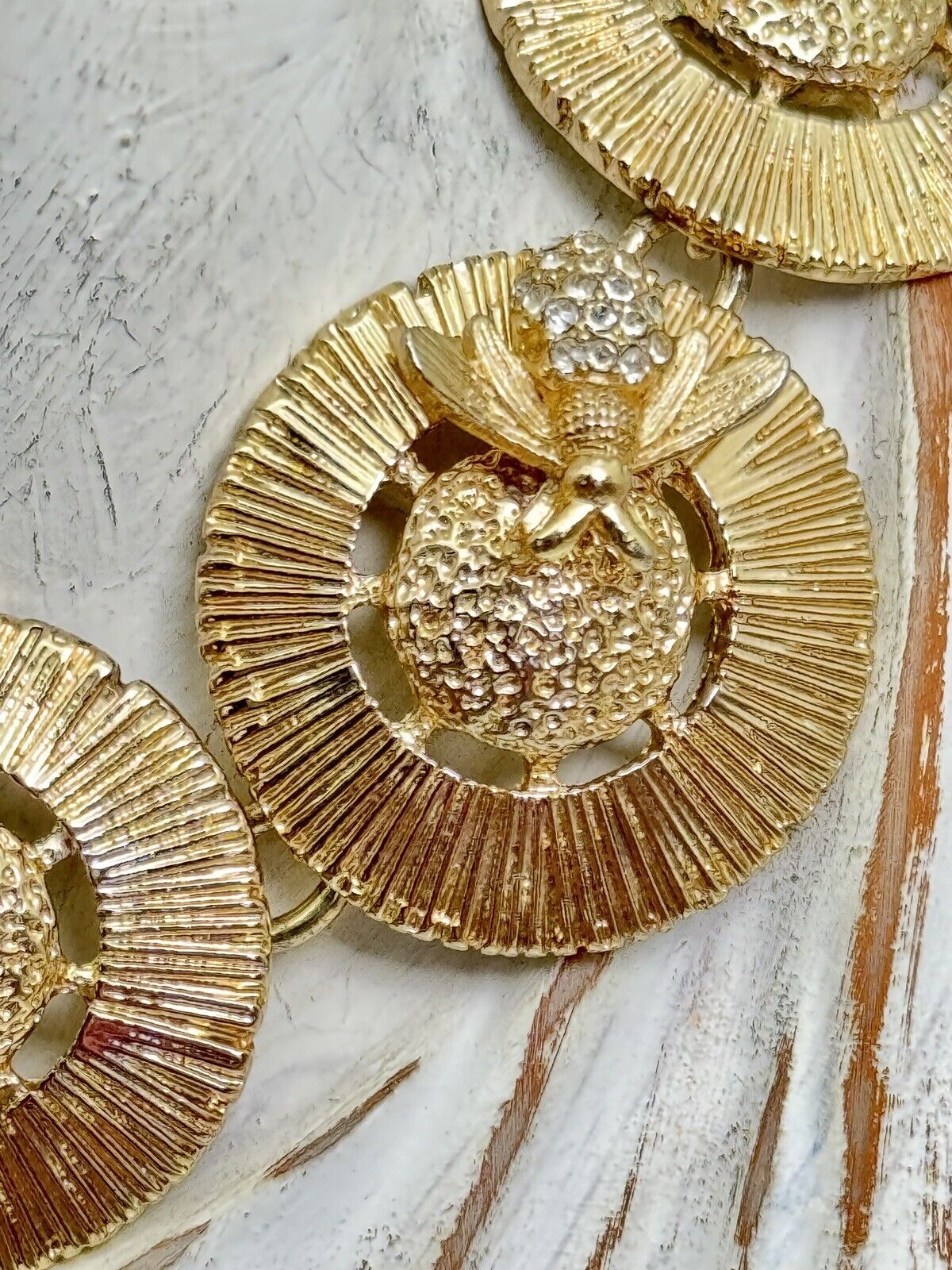 Vintage Bee Necklace with Round Disks & Rhinestone Honey Bee - Gold Tone
