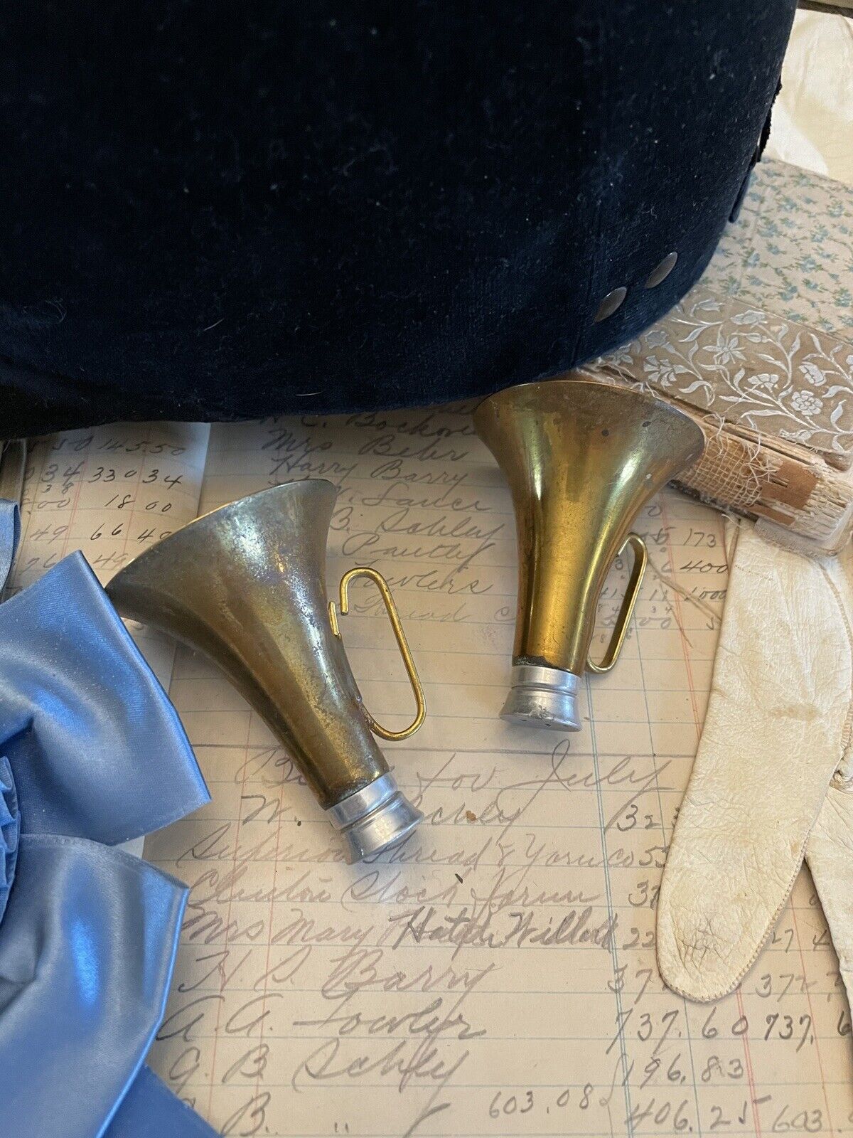 Brass Horn Salt & Pepper Equestrian PATINA VINTAGE