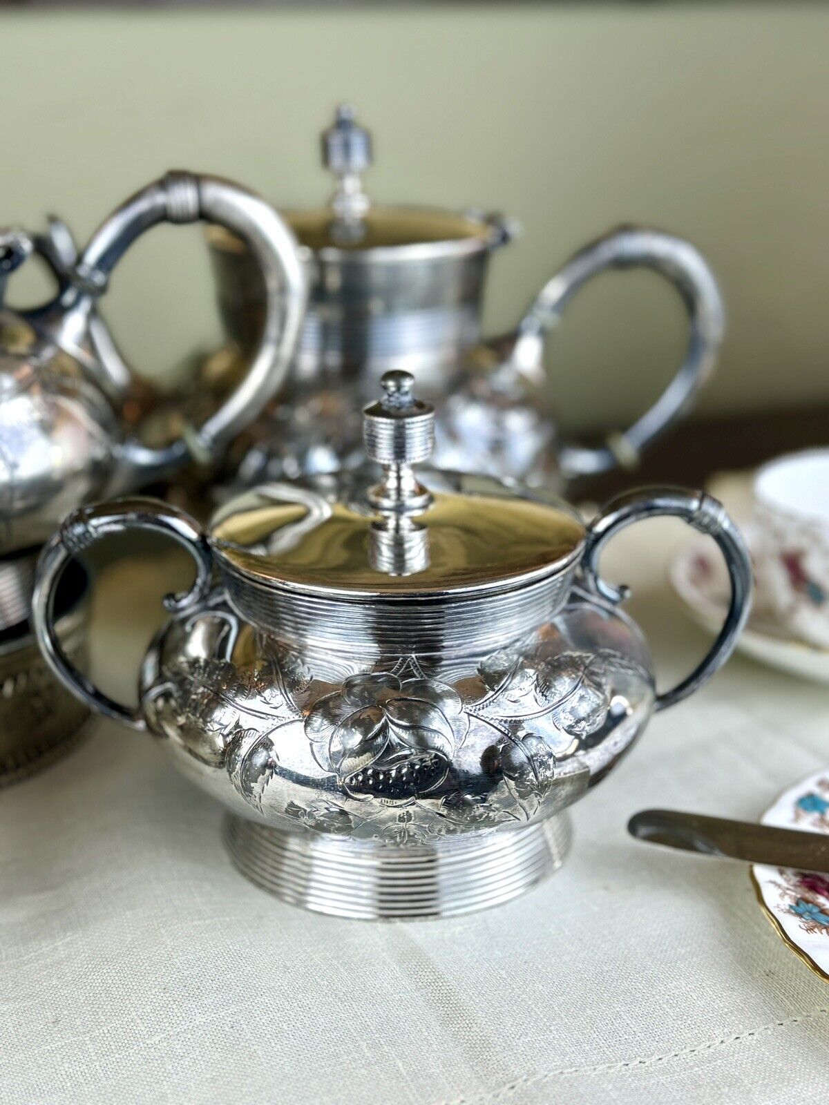 Antique Silverplate 5 Piece Tea Set Repousse Rose Pattern Shabby Chic