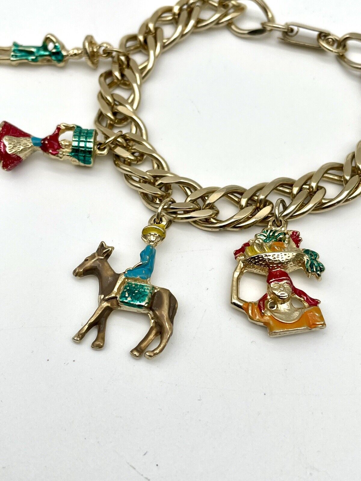 Rare Vintage Enamel South America Vacation Charm Bracelet Gold Tone 7.25”
