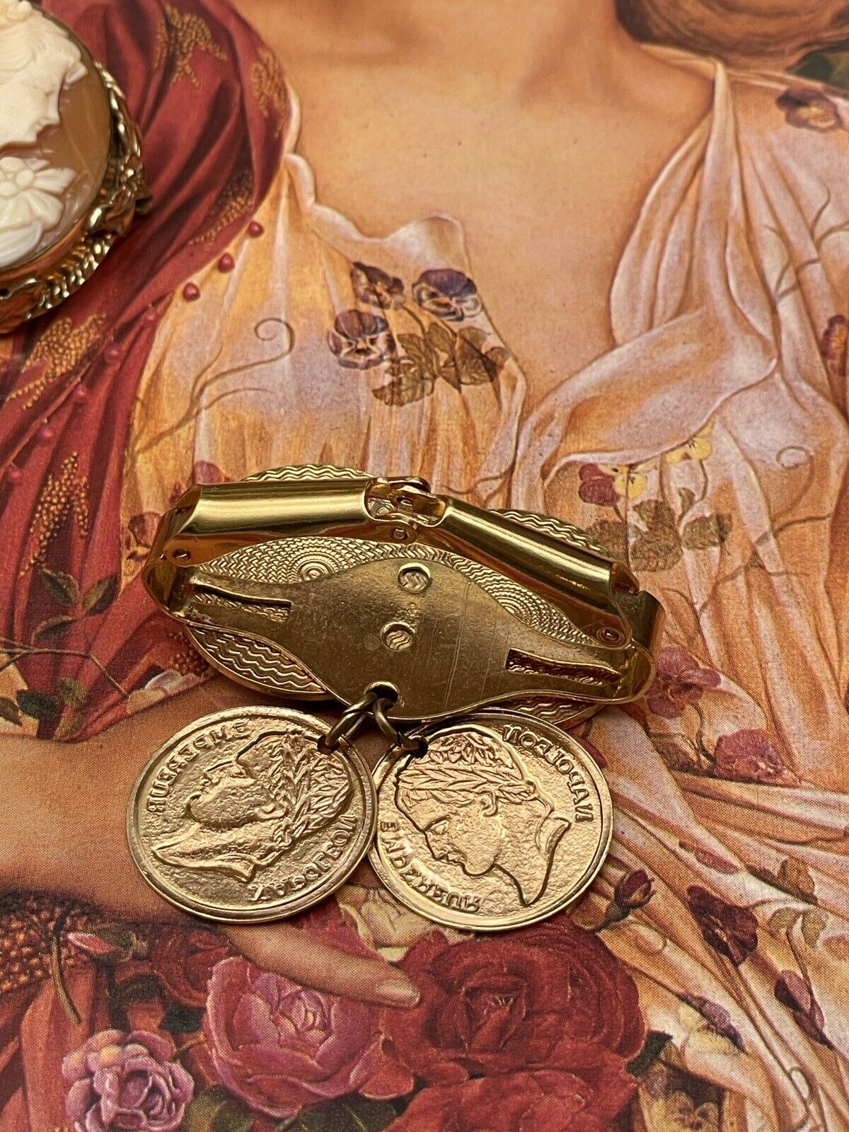 Vintage Sarah Coventry French Coin Scarf Clip Gold Tone SIGNED