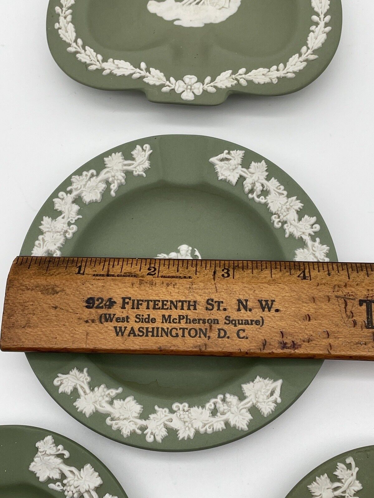 Green Wedgwood Jasperware Ashtrays Set Of 4 50s & 60s Vintage