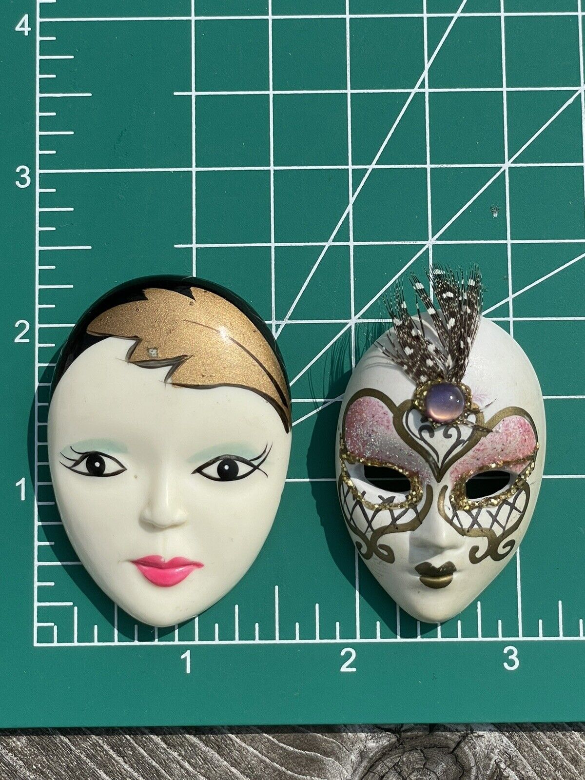 Brooch Set Masquerade Mask Design Oval Pin Vintage 80s ERA Estate Jewelry