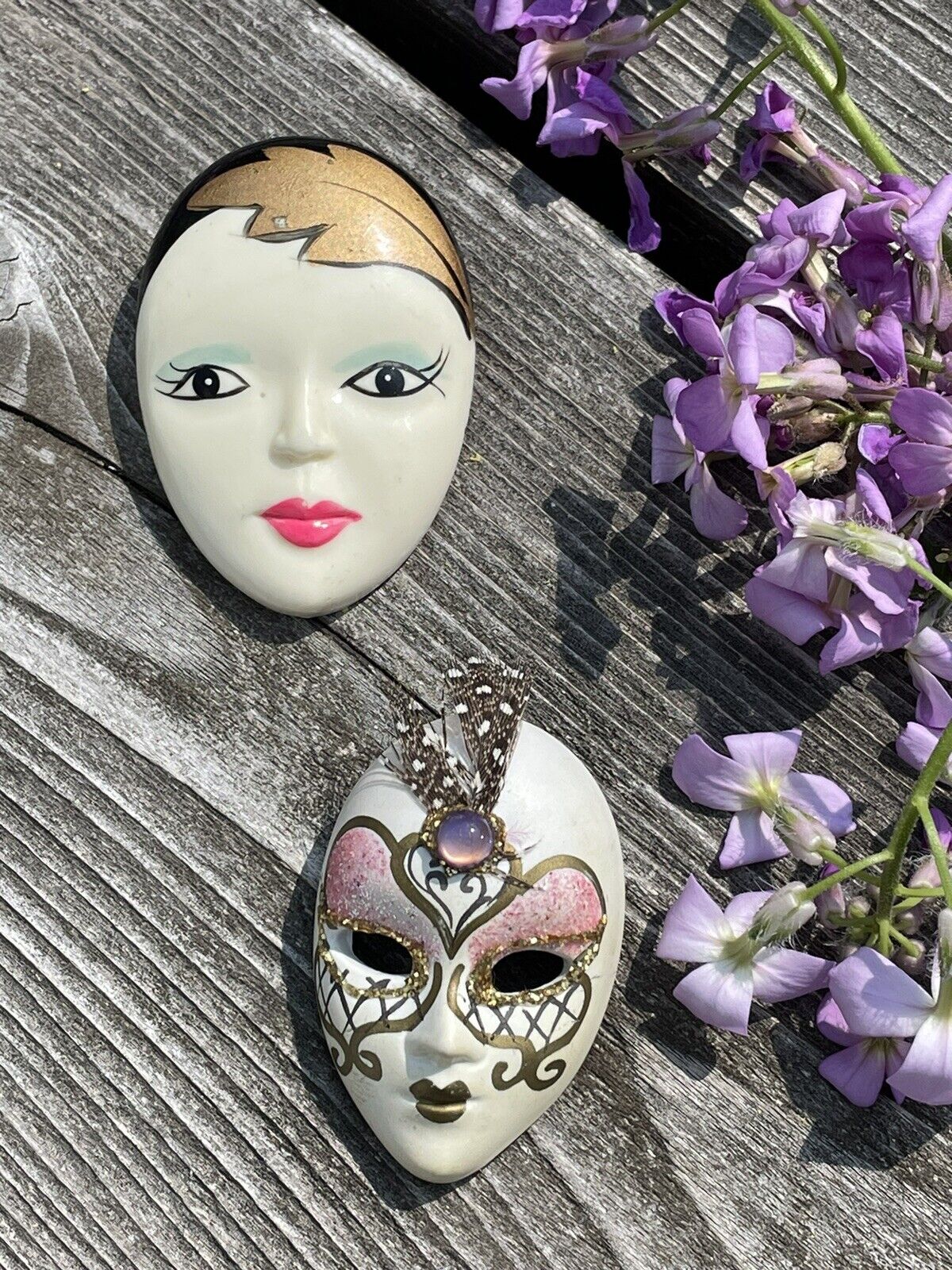 Brooch Set Masquerade Mask Design Oval Pin Vintage 80s ERA Estate Jewelry
