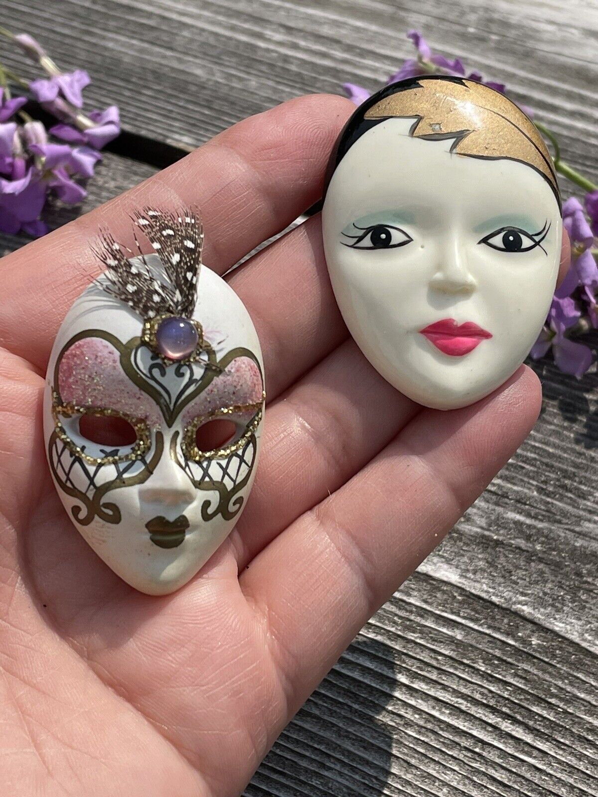 Brooch Set Masquerade Mask Design Oval Pin Vintage 80s ERA Estate Jewelry