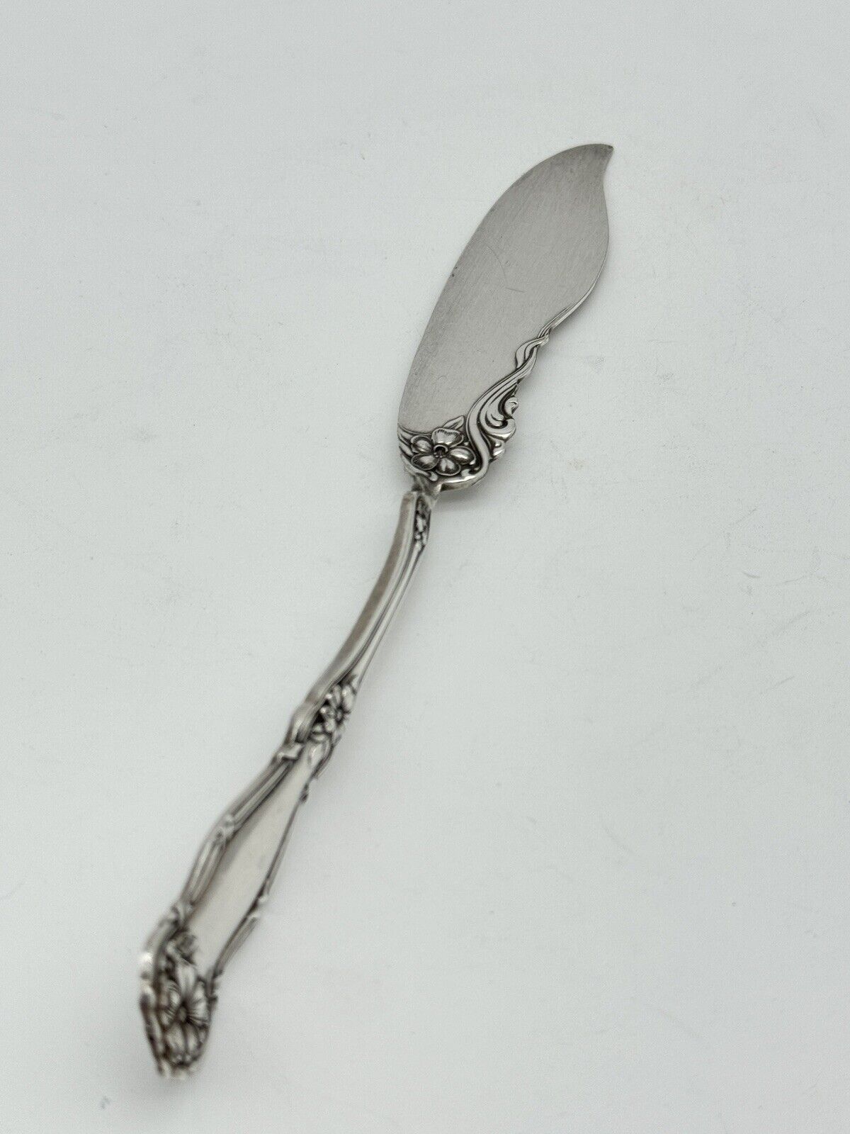 Antique Arbutus 1908 Butter Knife Twisted Handle Wm Rogers MFG & Co AA
