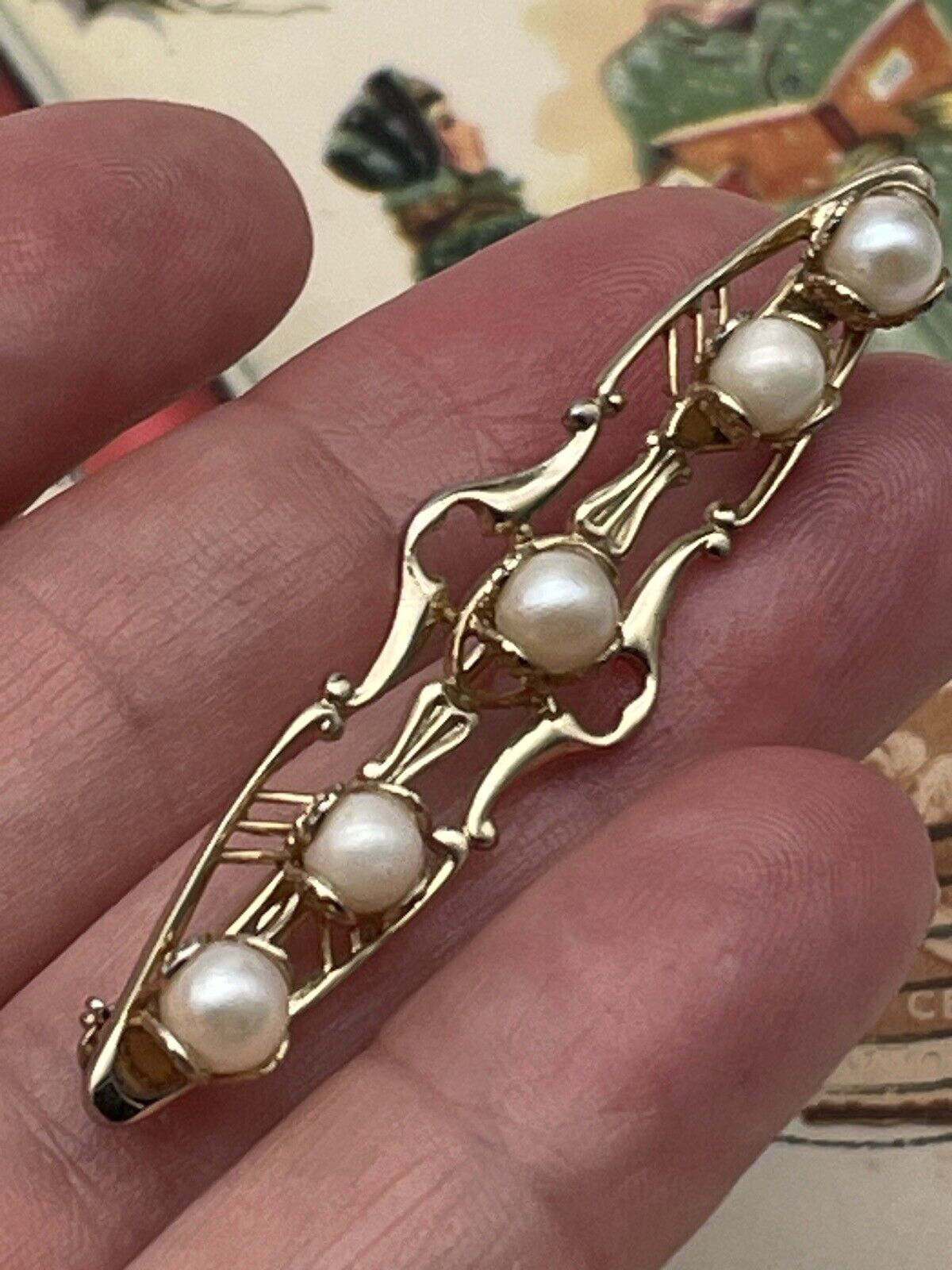 Gold Tone Filigree Pin With Faux Pearls & Clip-on Earrings