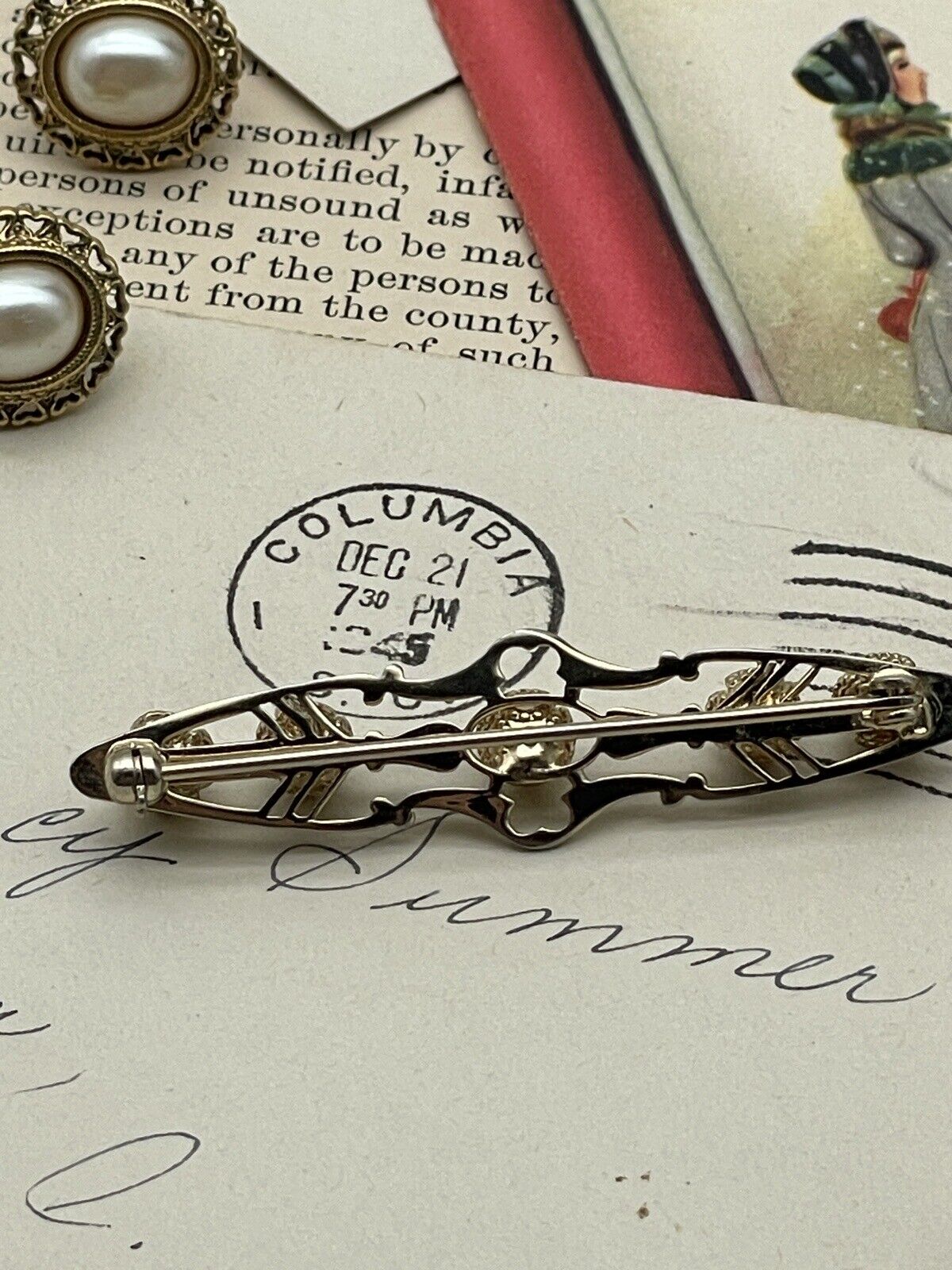 Gold Tone Filigree Pin With Faux Pearls & Clip-on Earrings