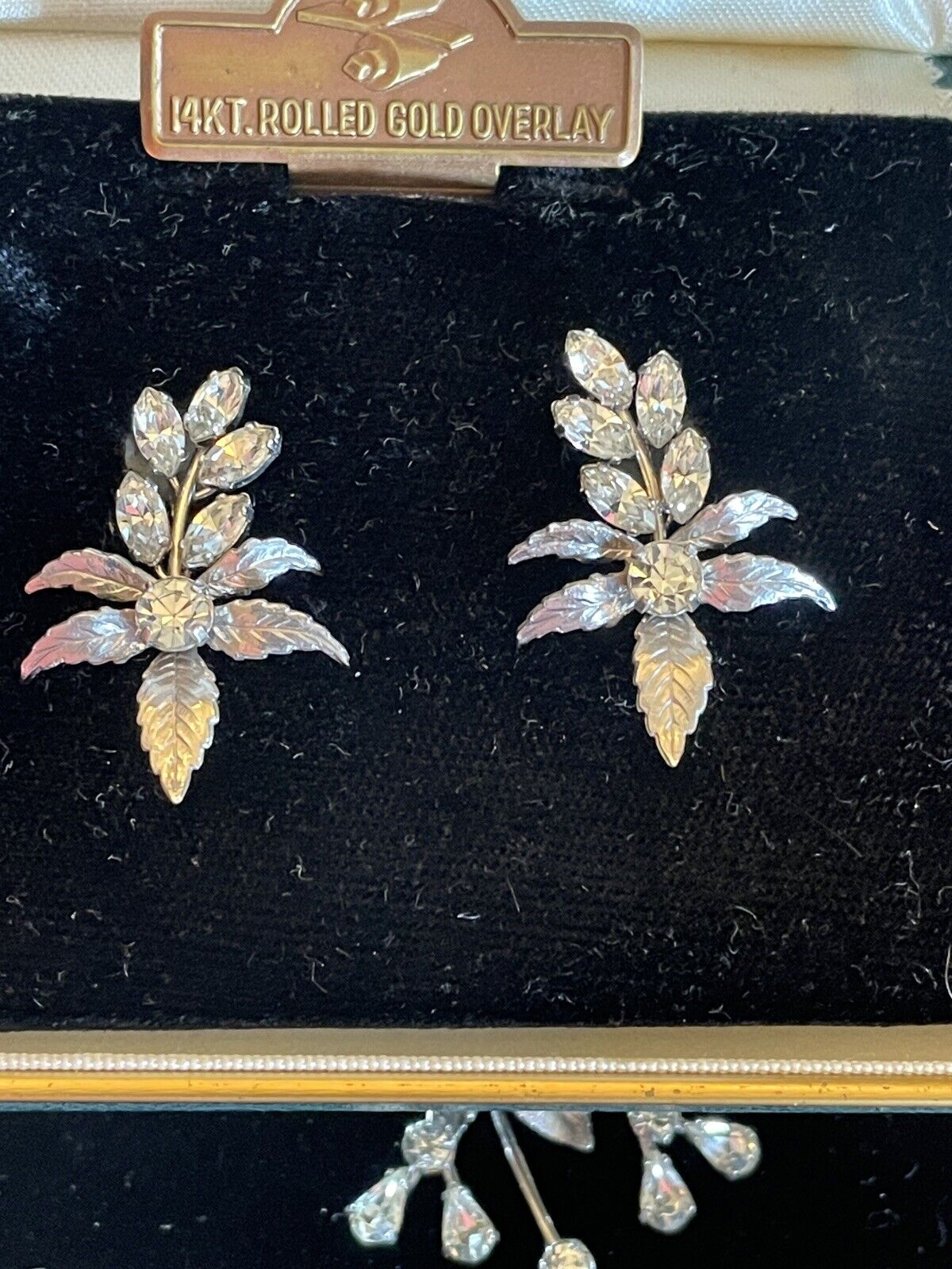 Vintage Krementz Clear Rhinestone Earrings & Pendant ORIGINAL CASE SIGNED
