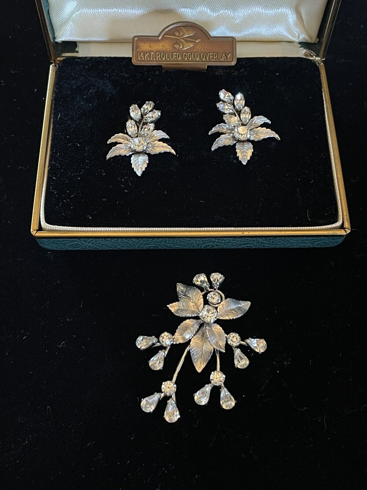 Vintage Krementz Clear Rhinestone Earrings & Pendant ORIGINAL CASE SIGNED
