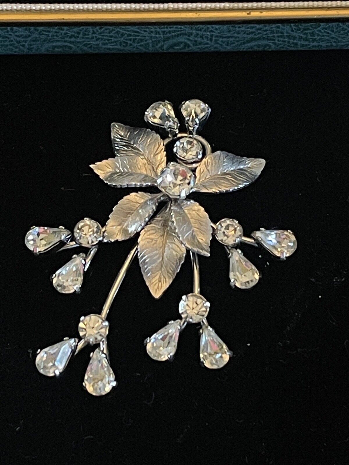 Vintage Krementz Clear Rhinestone Earrings & Pendant ORIGINAL CASE SIGNED
