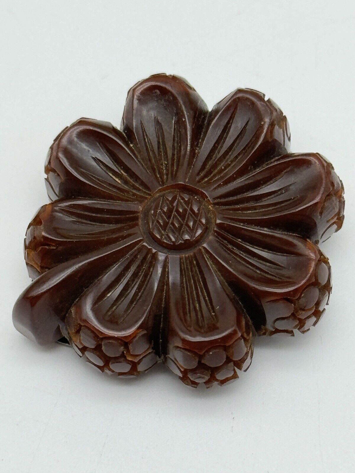 Vintage Brown Bakelite Dress Clip Carved Daisy Exquisite Detail