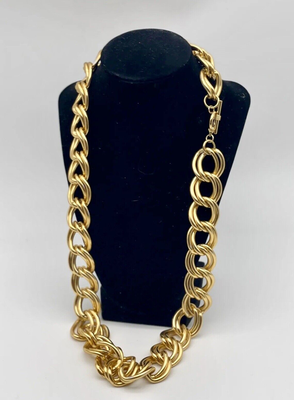 Goldtone Metal Double Link CHUNKY Chain Necklace 30"L