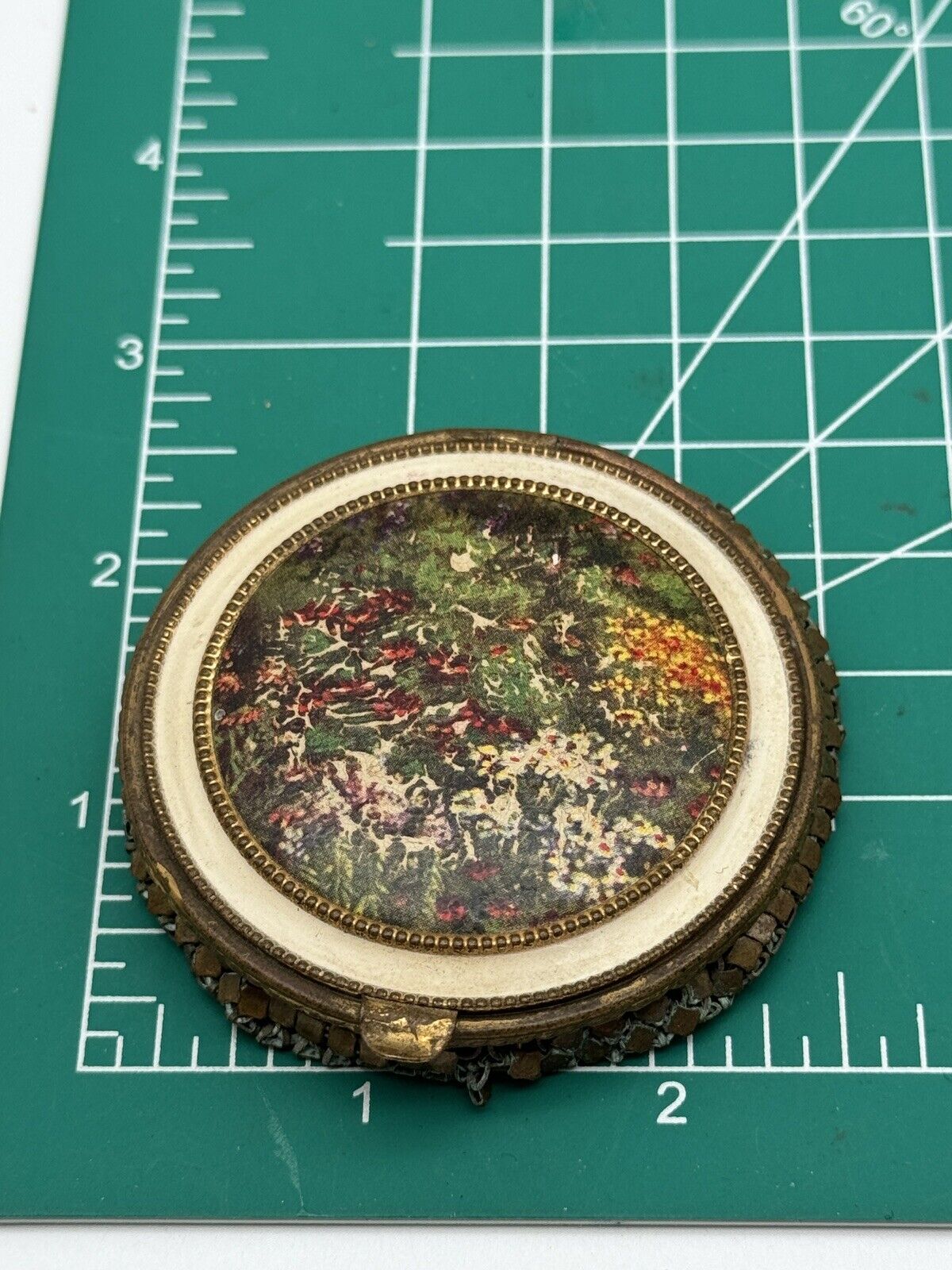 VINTAGE Ladies Face Powder COMPACT With Rouge No Powder