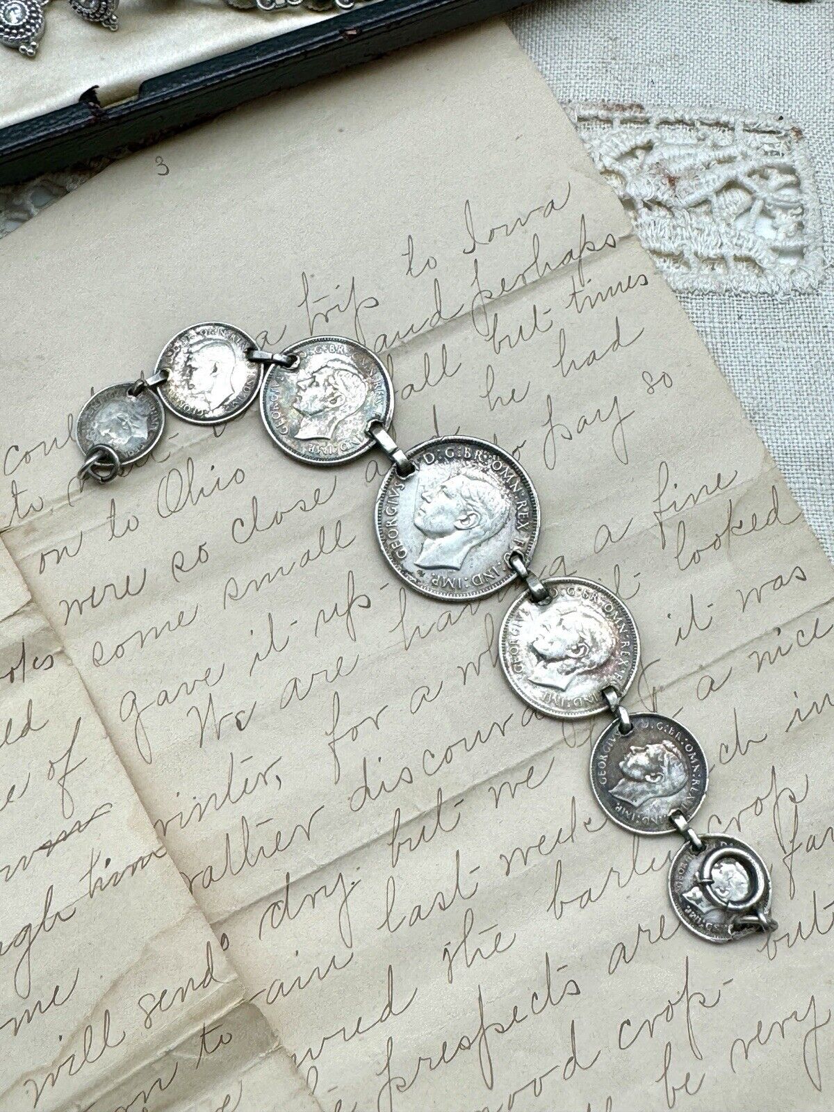 Vintage AUSTRALIA 1943 FLORIN Sterling Coin Bracelet Marked Sterling 7 Coins 7”
