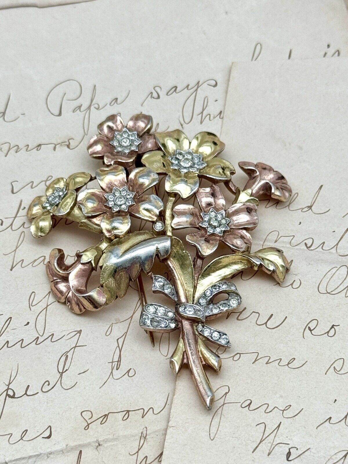 Unsigned TRIFARI Fur Clip 3” Floral Bouquet With Tied Pave Bow Two Tone