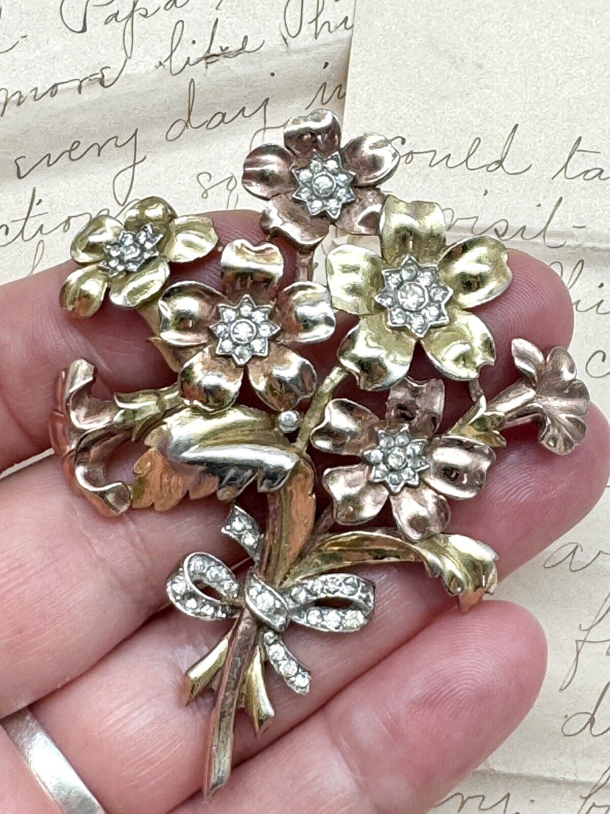 Unsigned TRIFARI Fur Clip 3” Floral Bouquet With Tied Pave Bow Two Tone