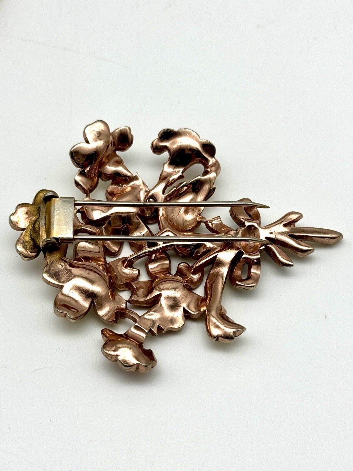 Unsigned TRIFARI Fur Clip 3” Floral Bouquet With Tied Pave Bow Two Tone