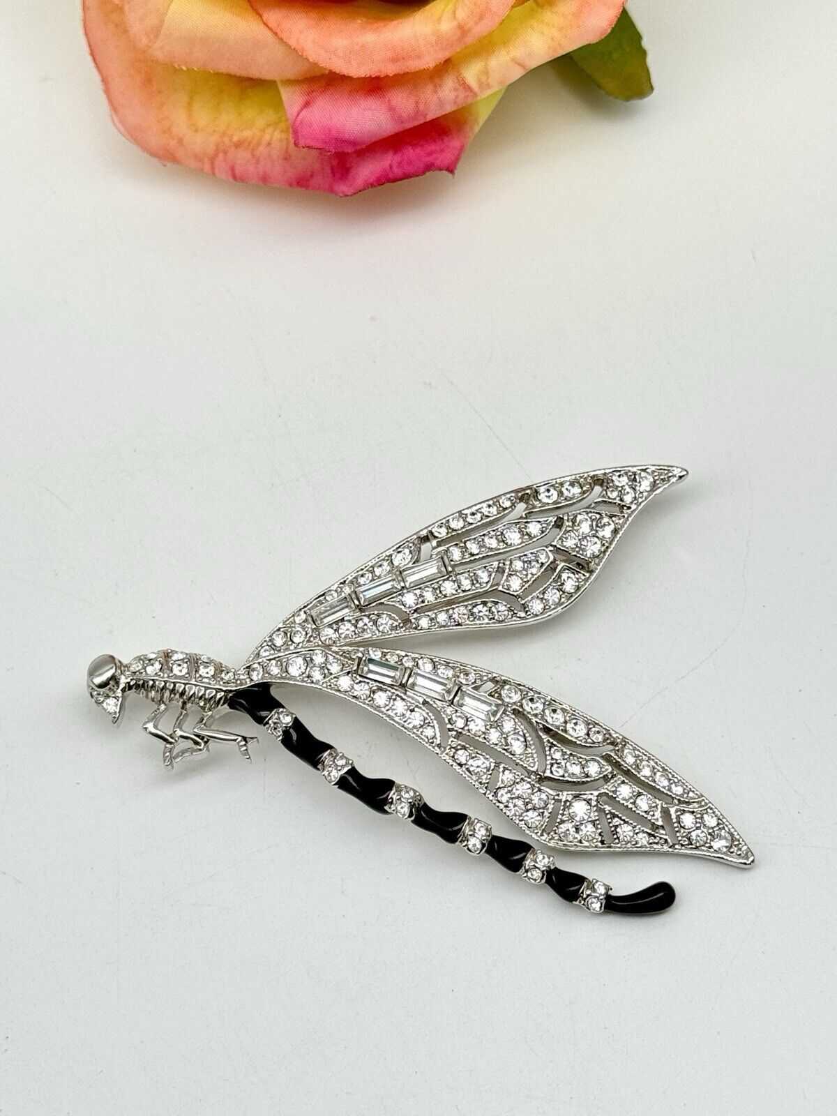 KENNETH J LANE KJL BRILLIANT CRYSTAL ENAMEL DRAGONFLY BROOCH PIN Original Case