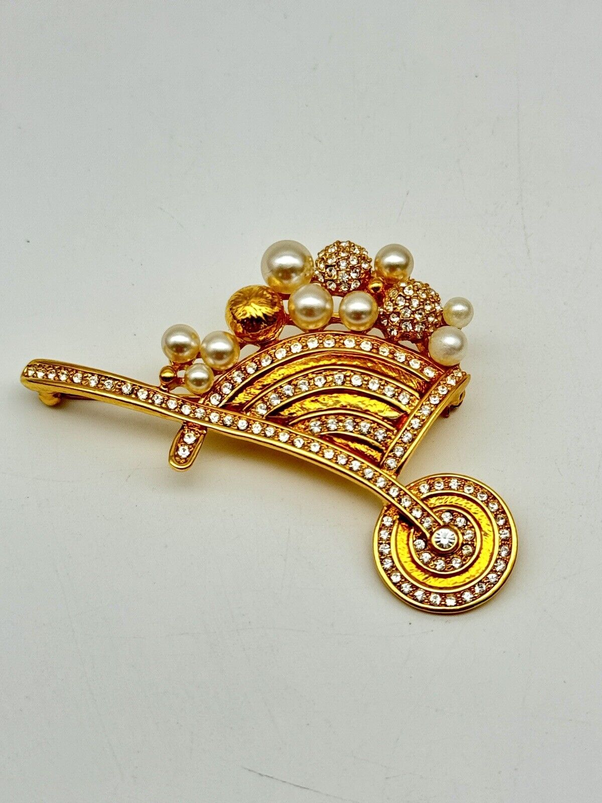 CAMROSE & Kross Jackie Kennedy Wheelbarrow Brooch READ‼️