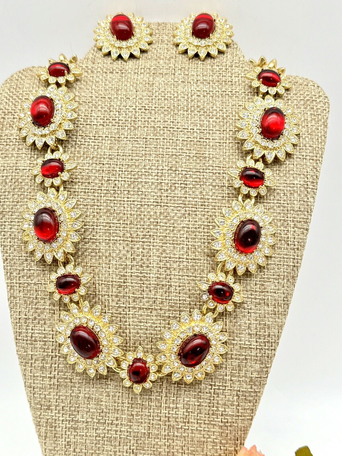 SCAASI SIGNED Statement Necklace & Earrings Set “Gold Plated Moghul” Red 16”