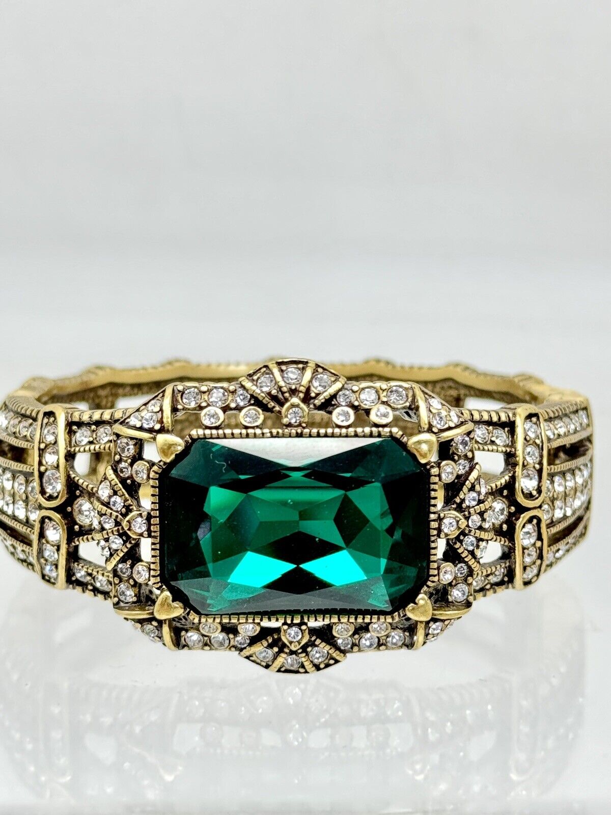 HEIDI DAUS Green With Envy Octagonal Crystal Hinged Bracelet Bangle