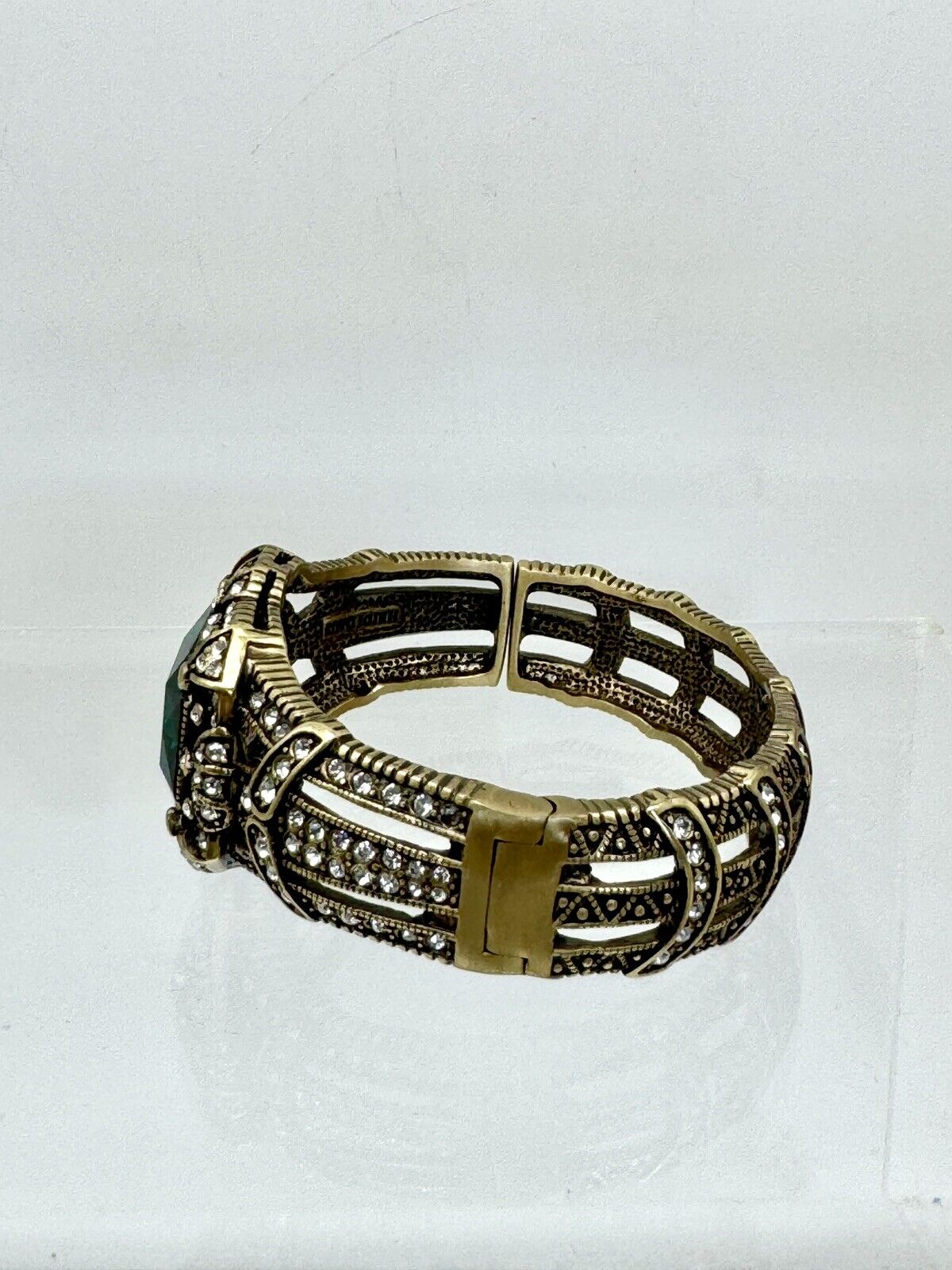 HEIDI DAUS Green With Envy Octagonal Crystal Hinged Bracelet Bangle