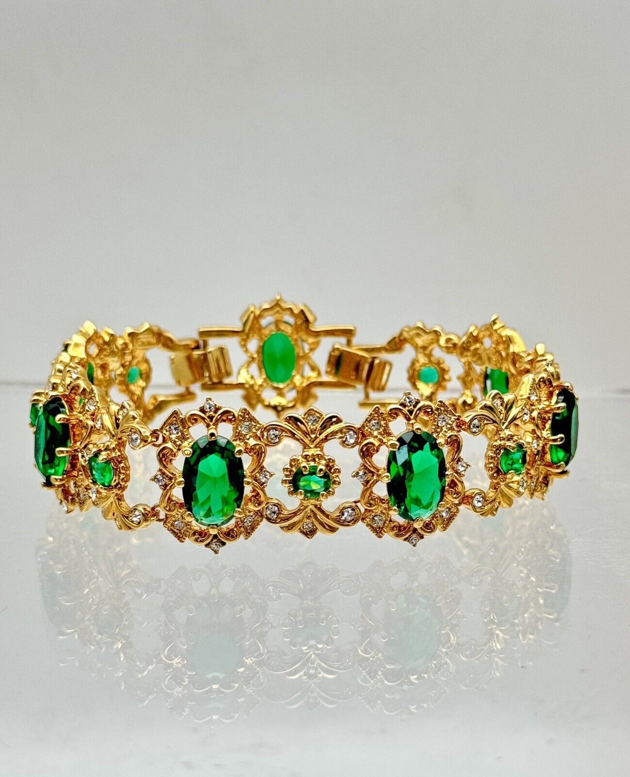 Camrose & Kross Emerald Green Rhinestone Gold Tone Bracelet In Case Estate Find