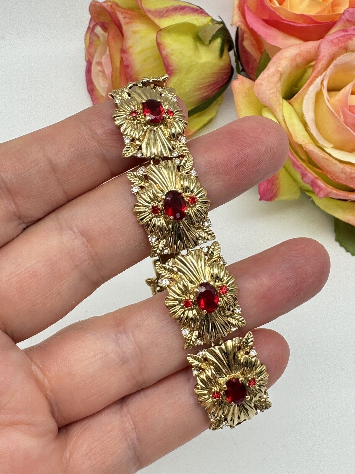 CAMROSE & KROSS Jacqueline Kennedy Red Rhinestone Bracelet Box Estate Find