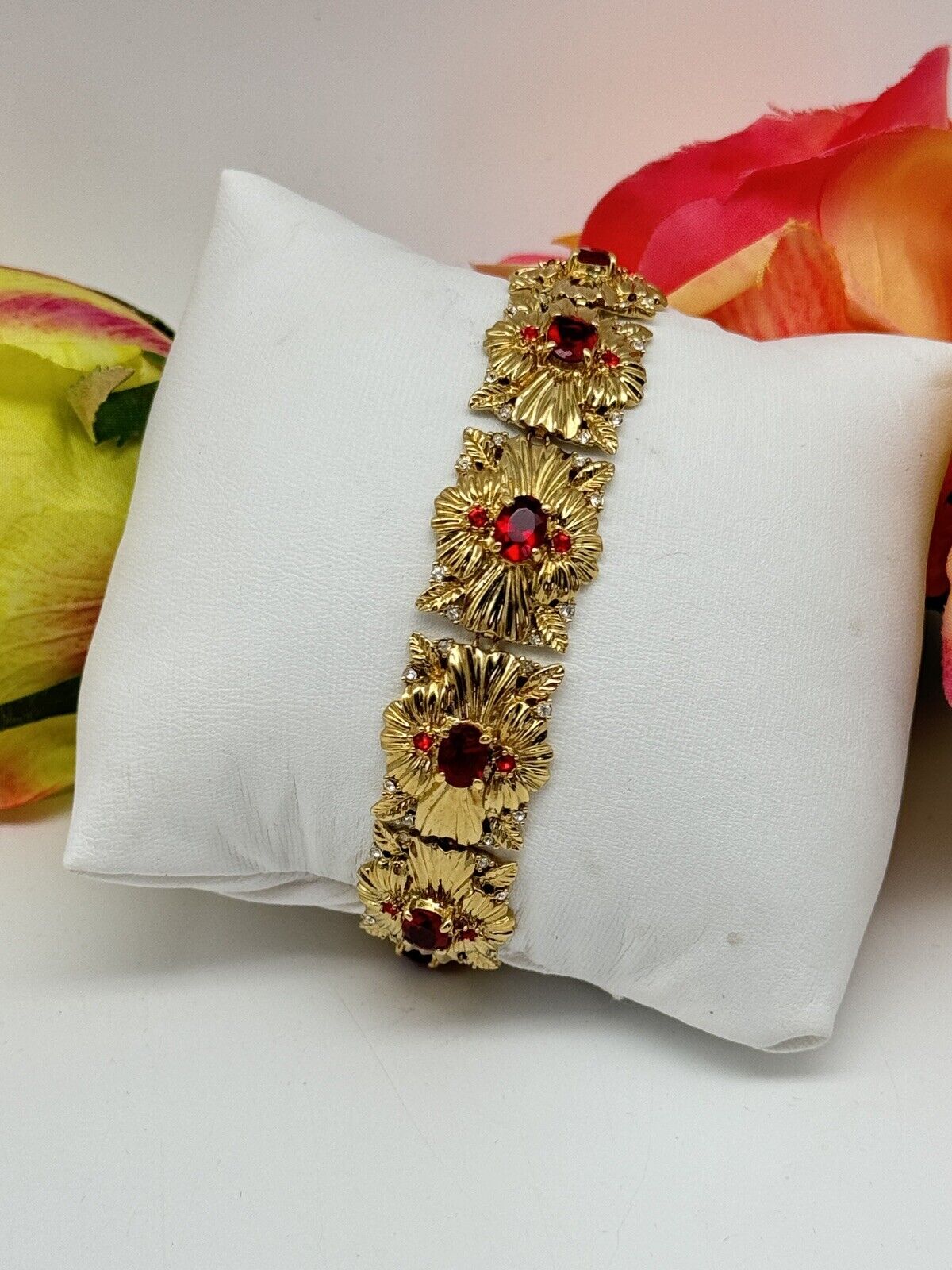 CAMROSE & KROSS Jacqueline Kennedy Red Rhinestone Bracelet Box Estate Find