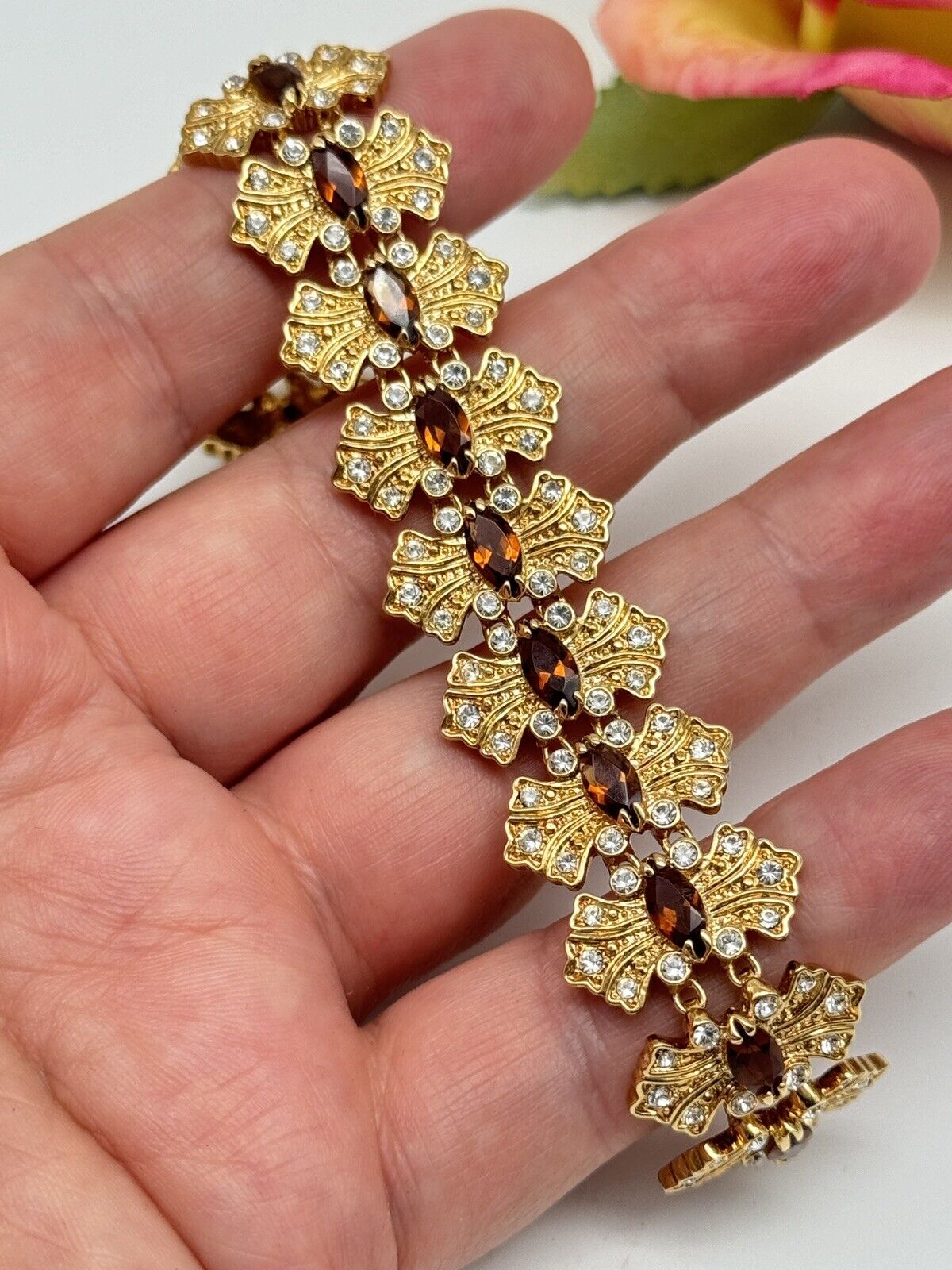 CAMROSE & KROSS Jacqueline Kennedy Brown Rhinestone Bracelet Box Estate Find