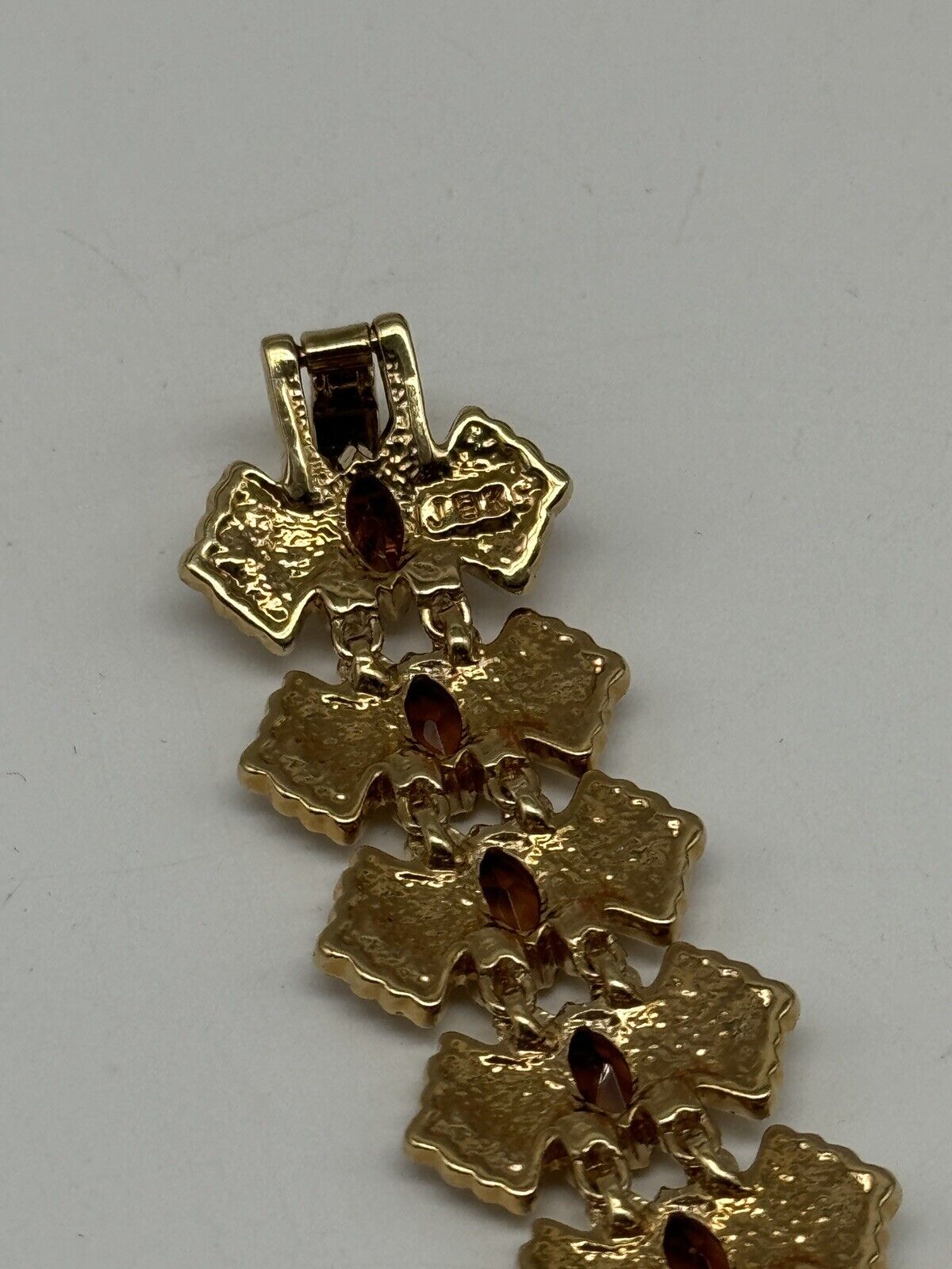 CAMROSE & KROSS Jacqueline Kennedy Brown Rhinestone Bracelet Box Estate Find