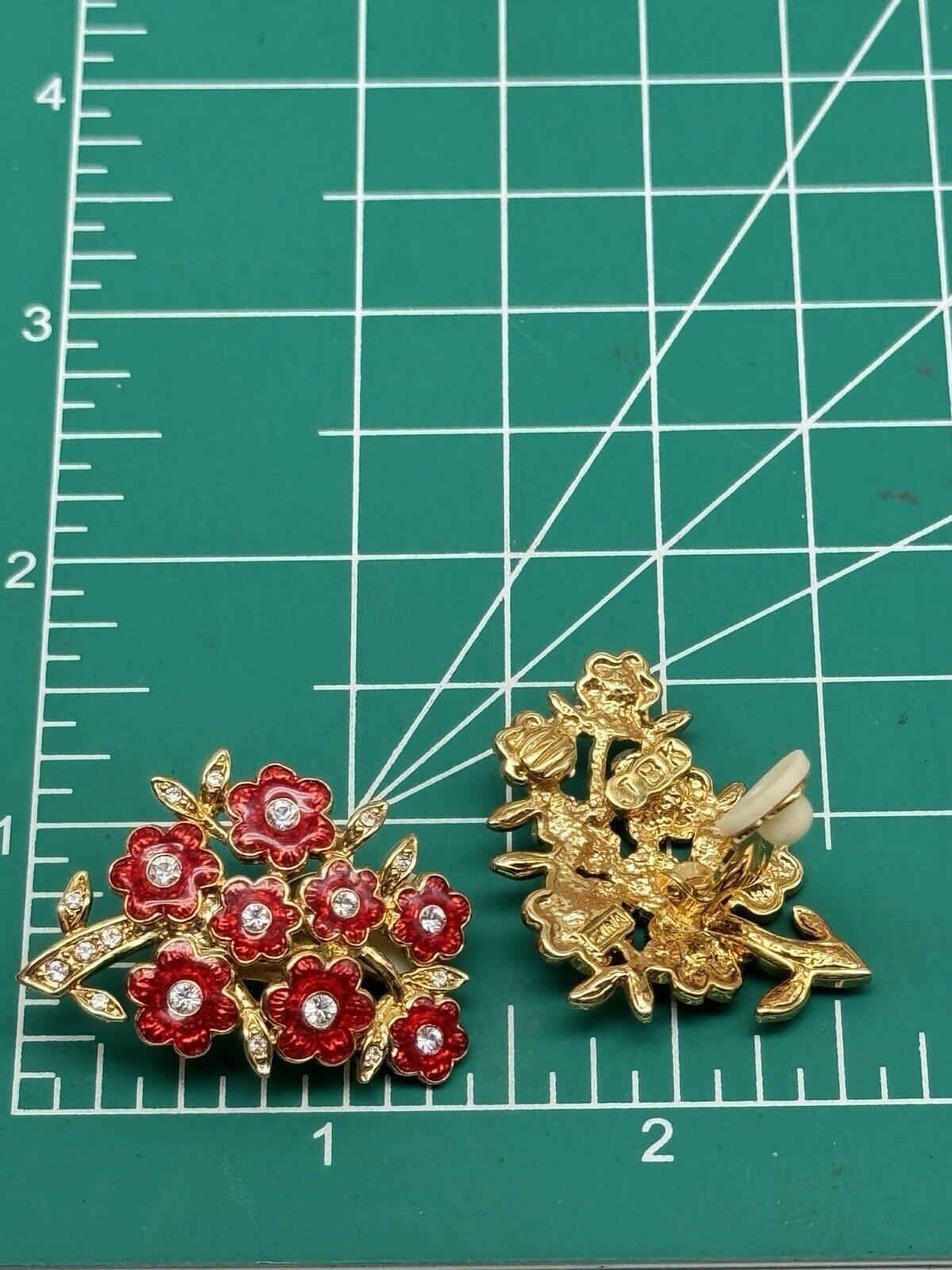 Camrose & Kross Jackie Kennedy Red Enamel Rhinestone Flower Earrings Boxed