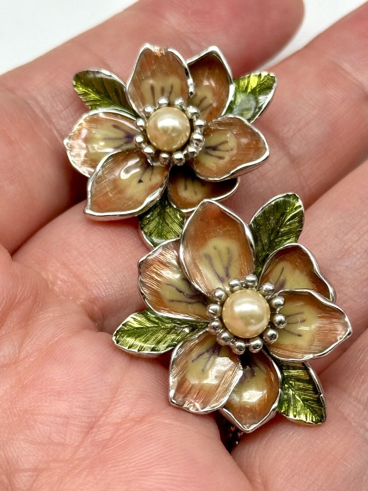 Joan Rivers Faux Pearl Enamel Flower Blossom Silvertone Earrings ESTATE FIND