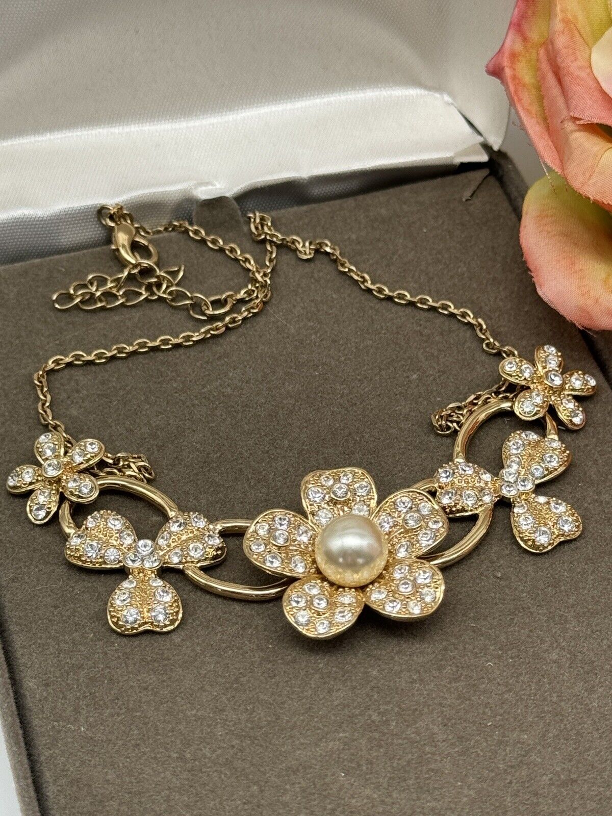 Nolan Miller Flower Necklace Goldtone Faux Pearl Rhinestone Box Estate Find 18”