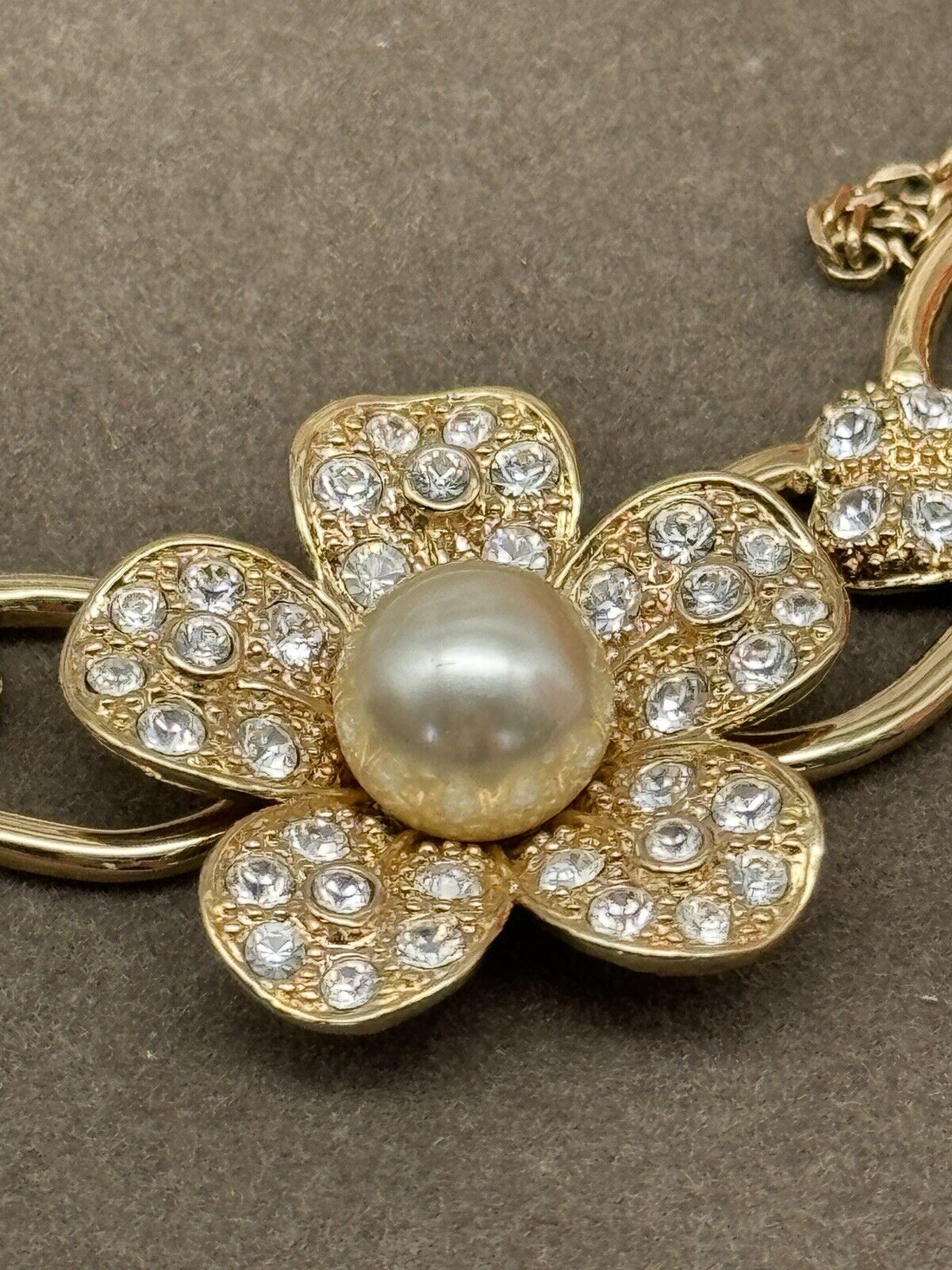 Nolan Miller Flower Necklace Goldtone Faux Pearl Rhinestone Box Estate Find 18”