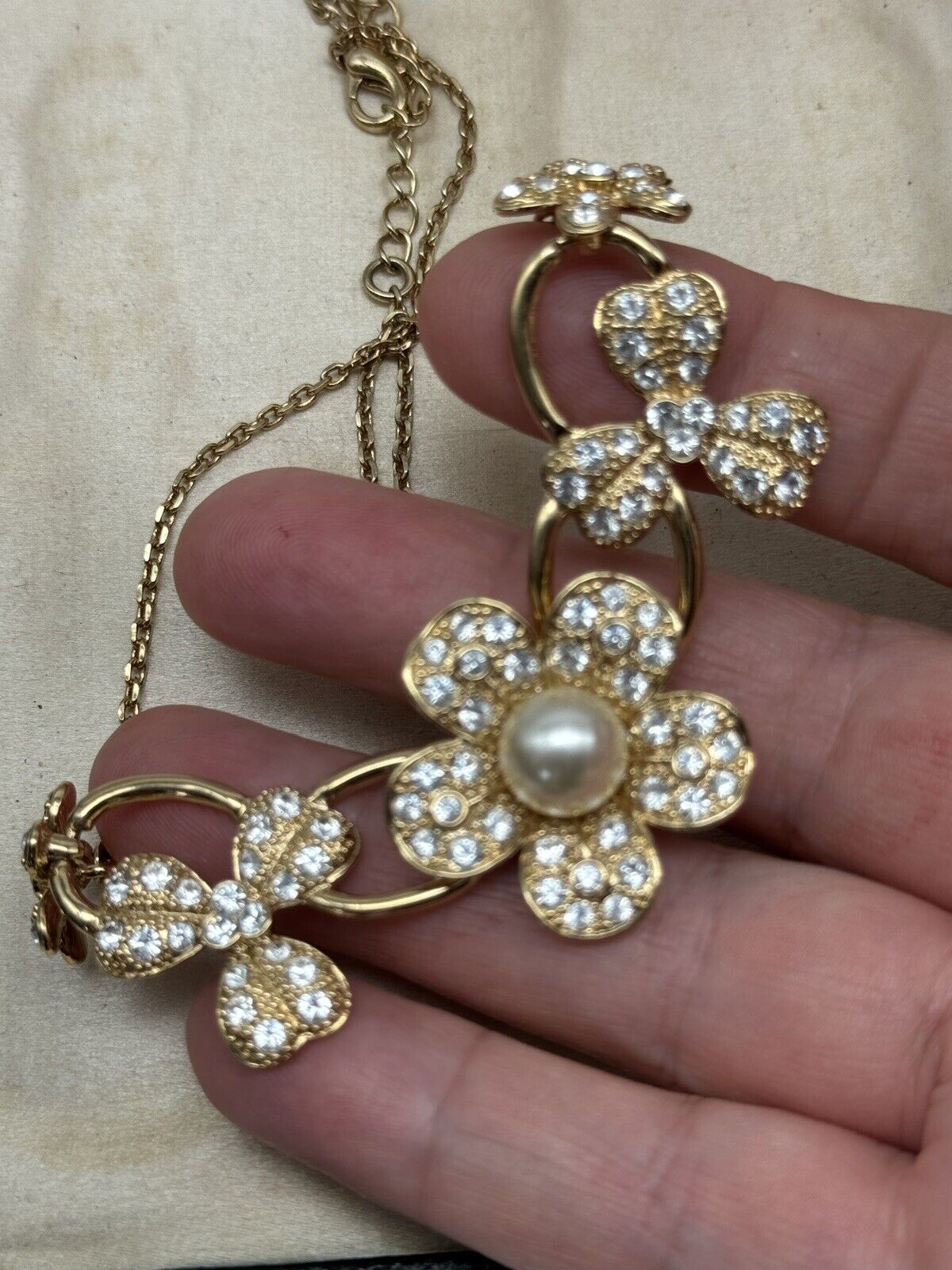 Nolan Miller Flower Necklace Goldtone Faux Pearl Rhinestone Box Estate Find 18”
