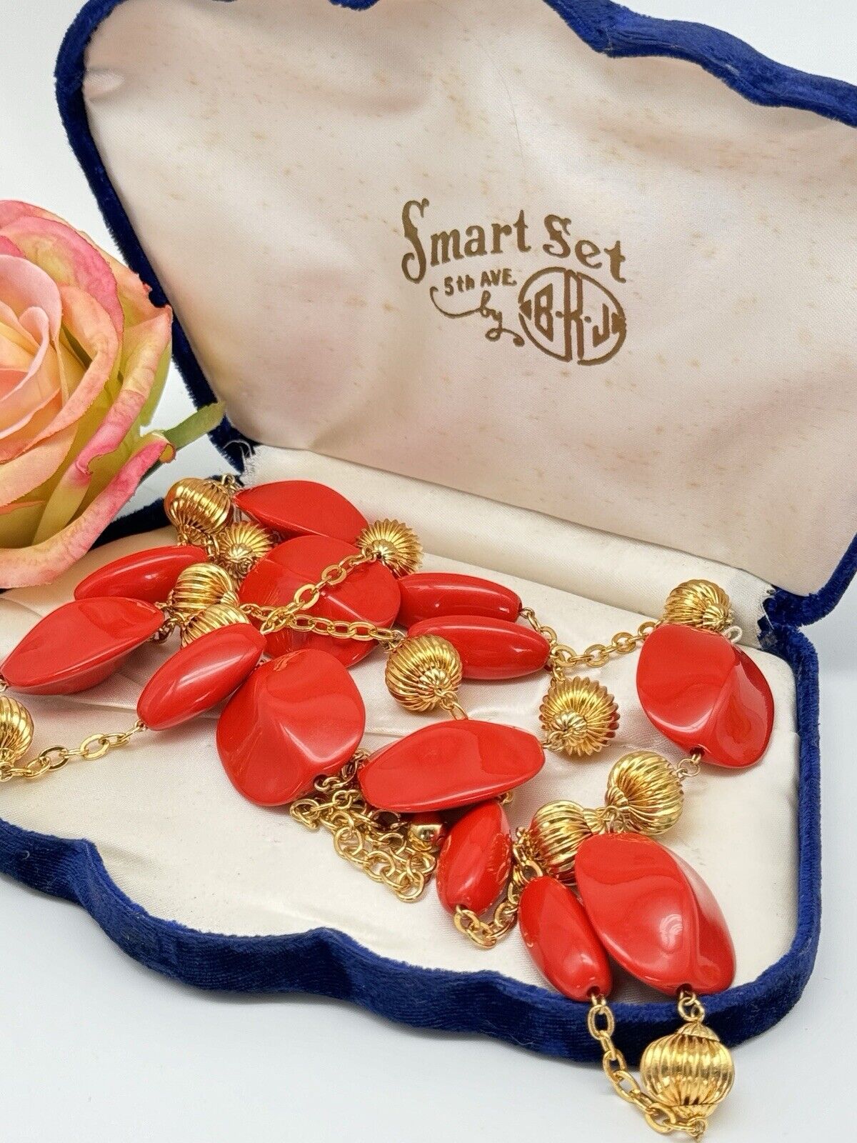JOAN RIVERS Gold-tone LANTERN Bead RED Lucite Station Necklace Estate Find